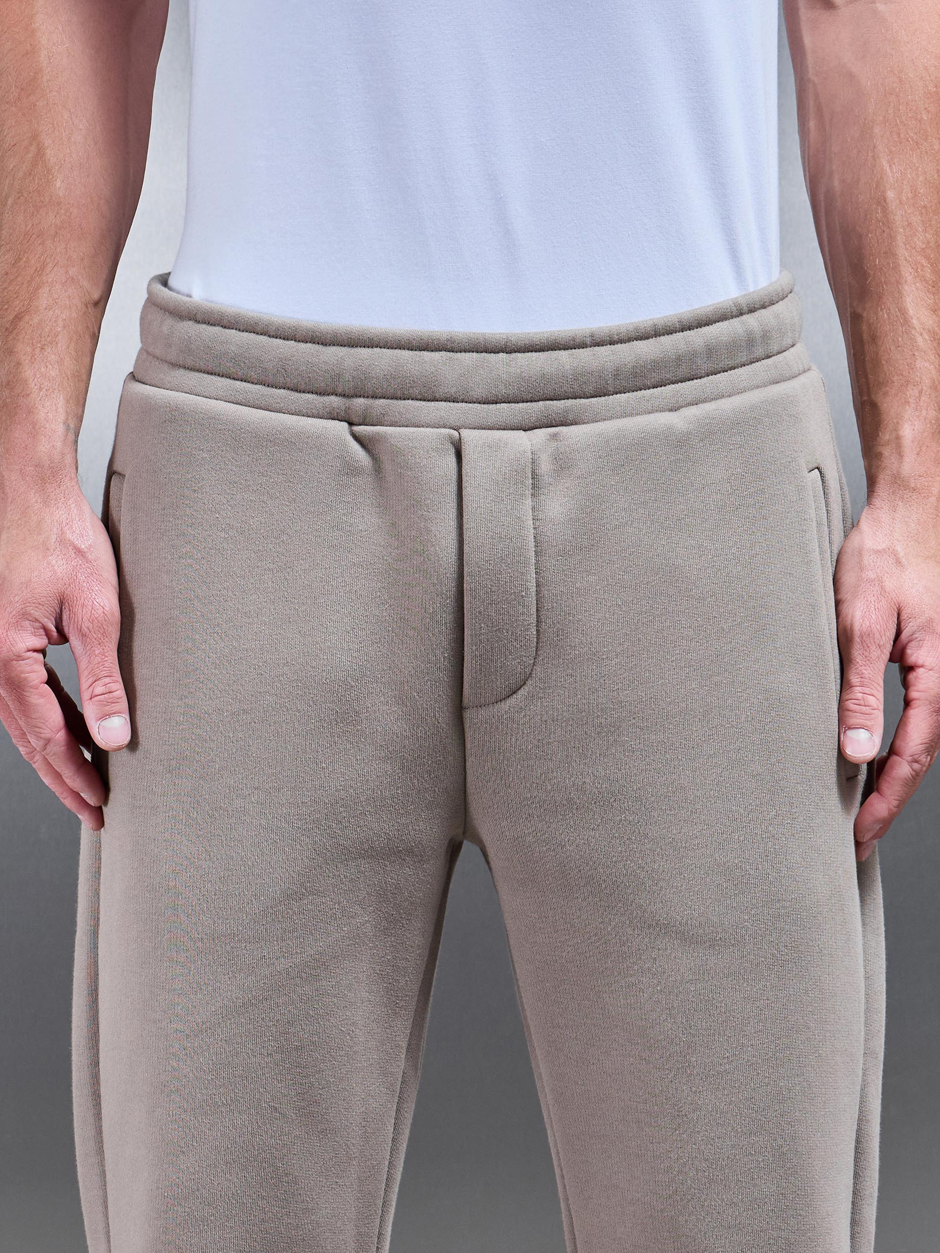 Relaxed Fit Jogger in Taupe - Image 4