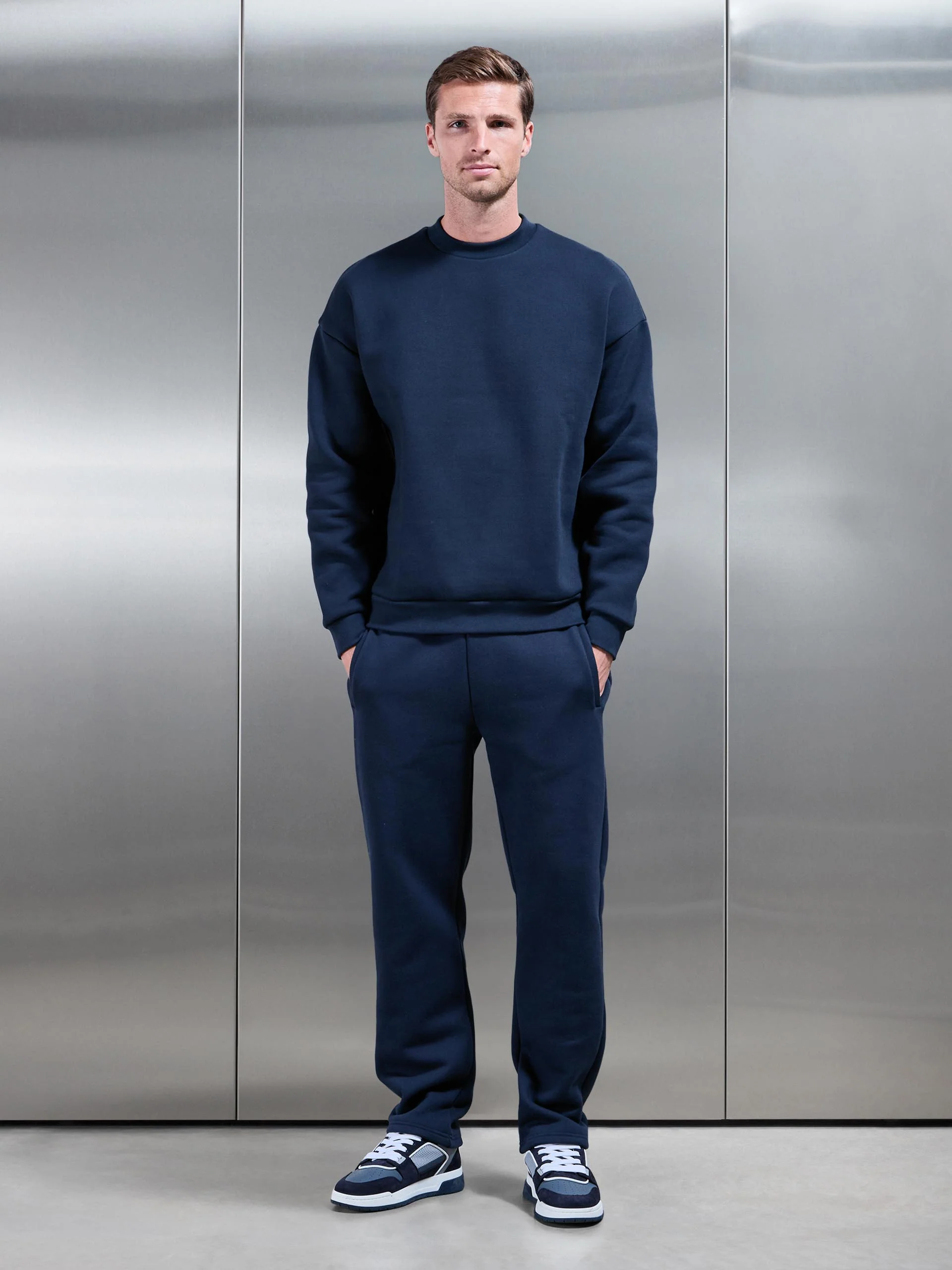 Relaxed Fit Sweatshirt in Navy - Image 2