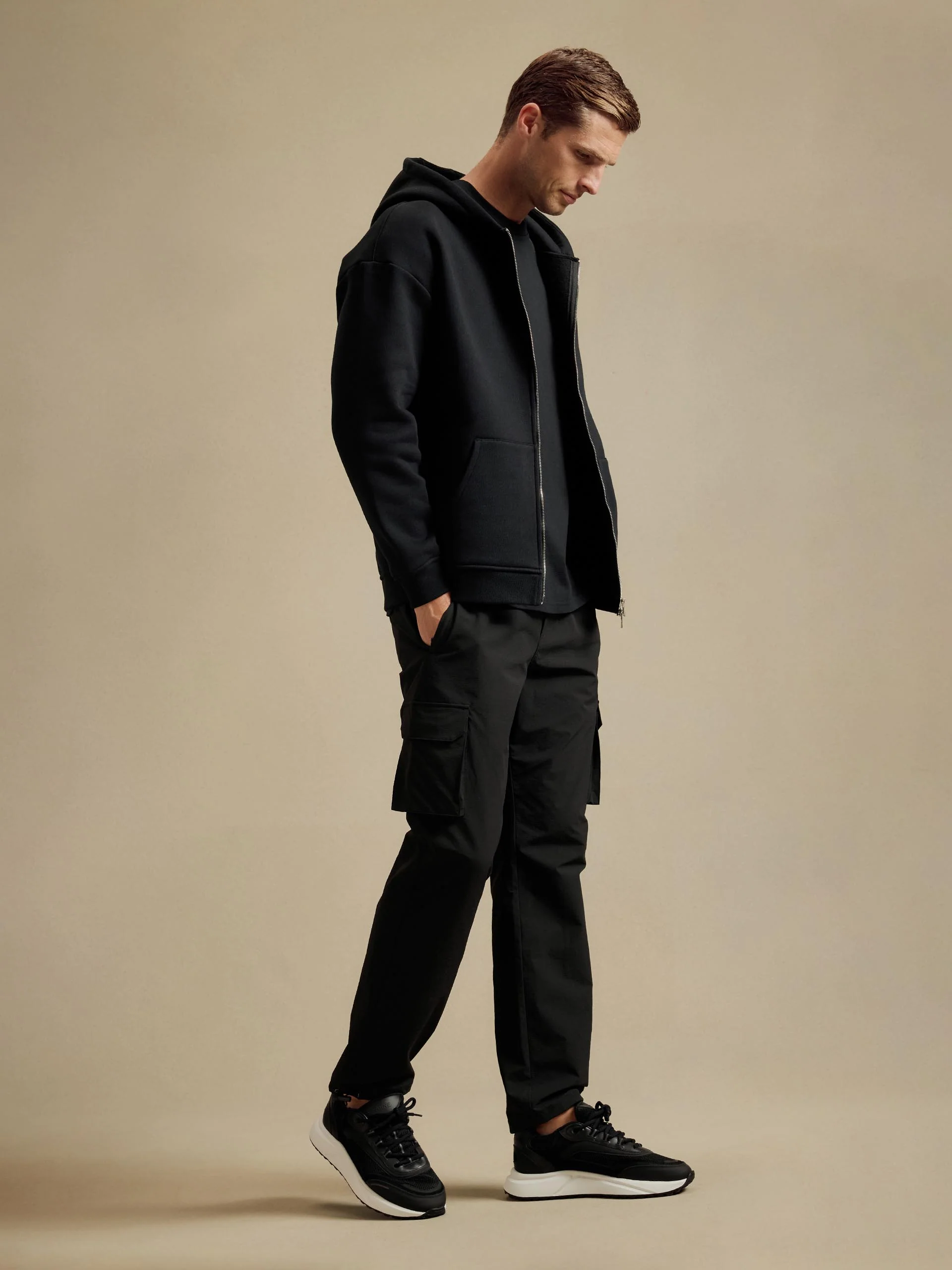 Relaxed Fit Utility Cargo Pant in Black - Image 2