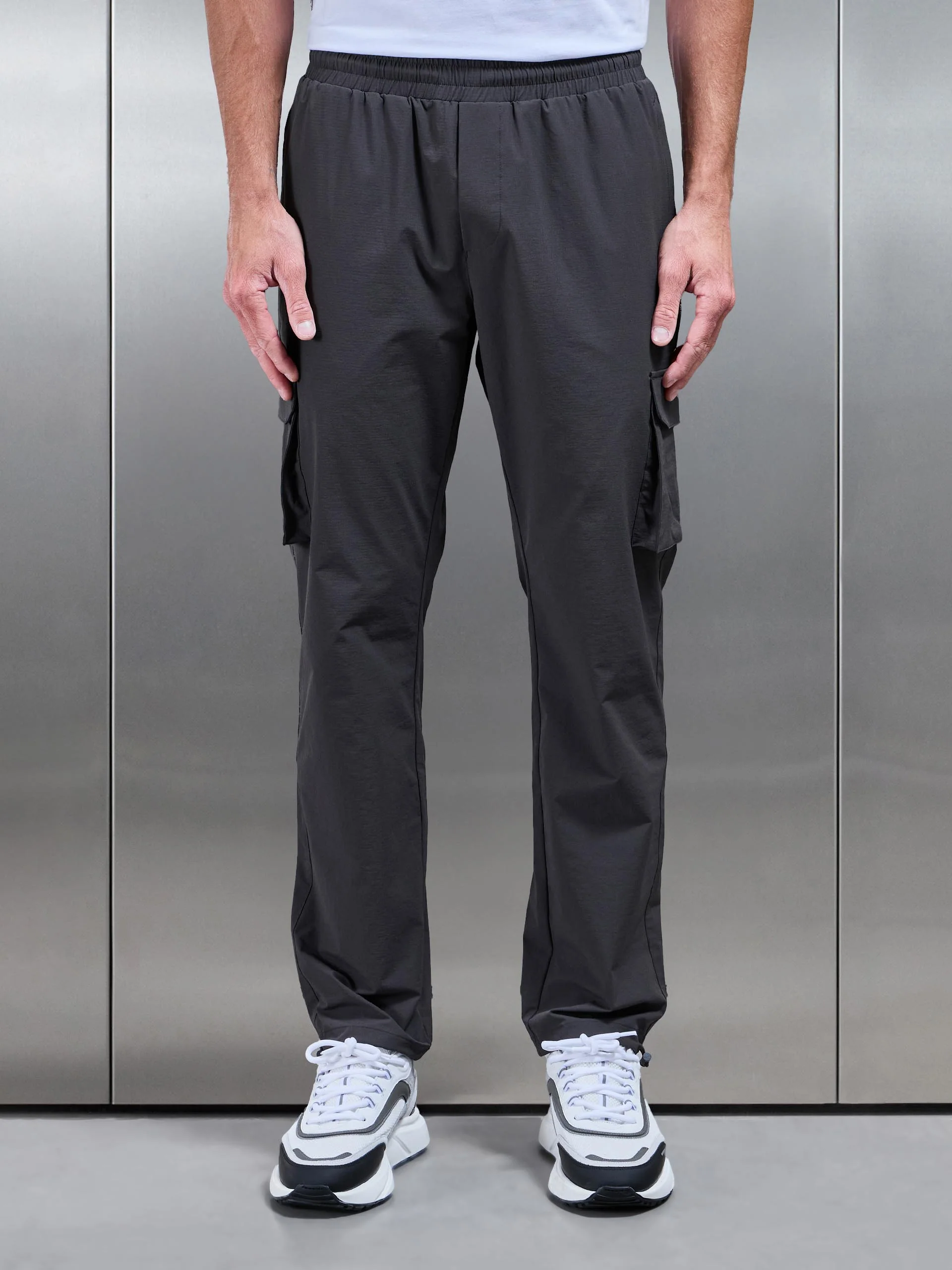 Relaxed Fit Utility Cargo Pant in Grey - Image 5