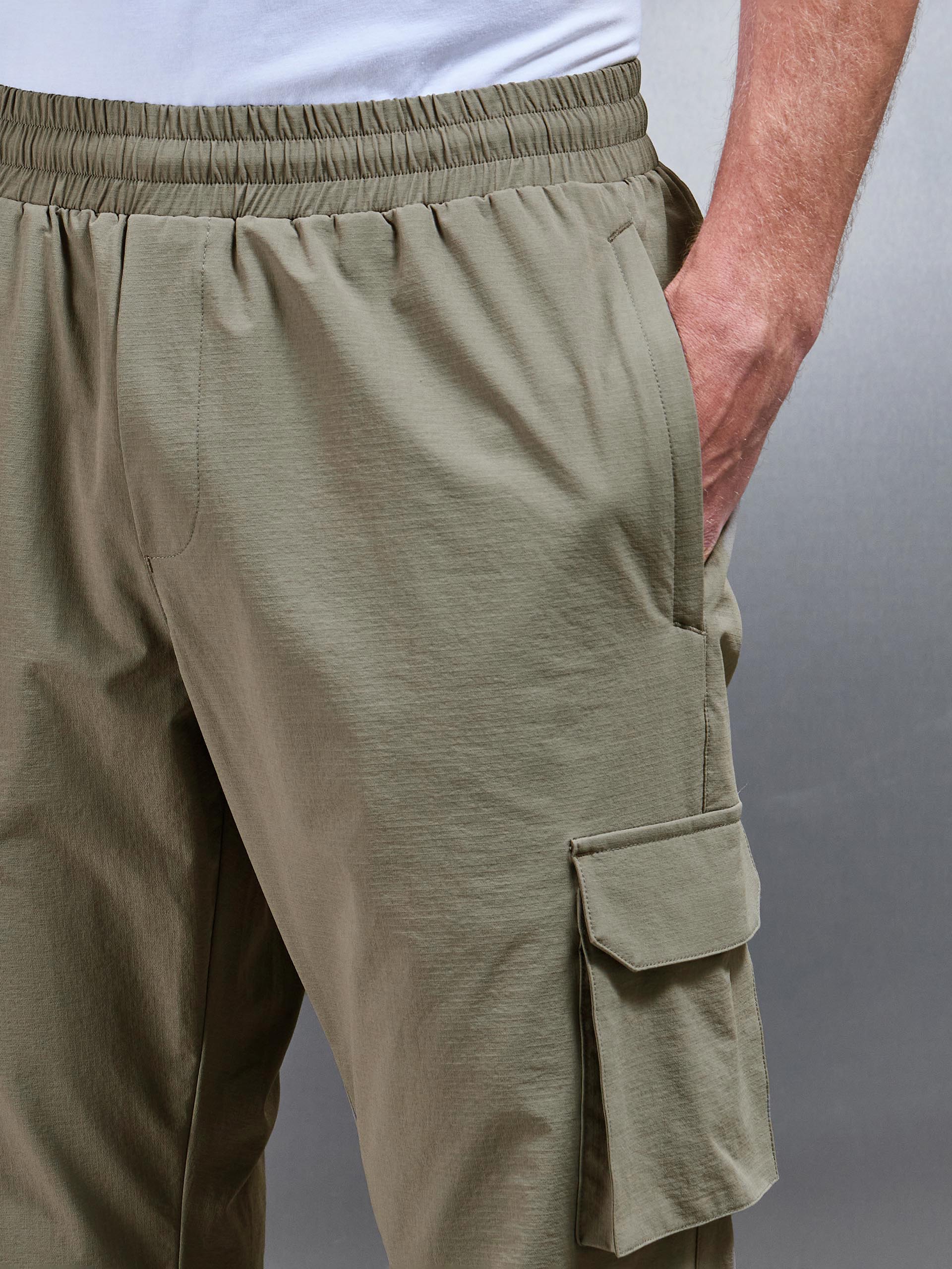 Relaxed Fit Utility Cargo Pant in Olive - Image 7