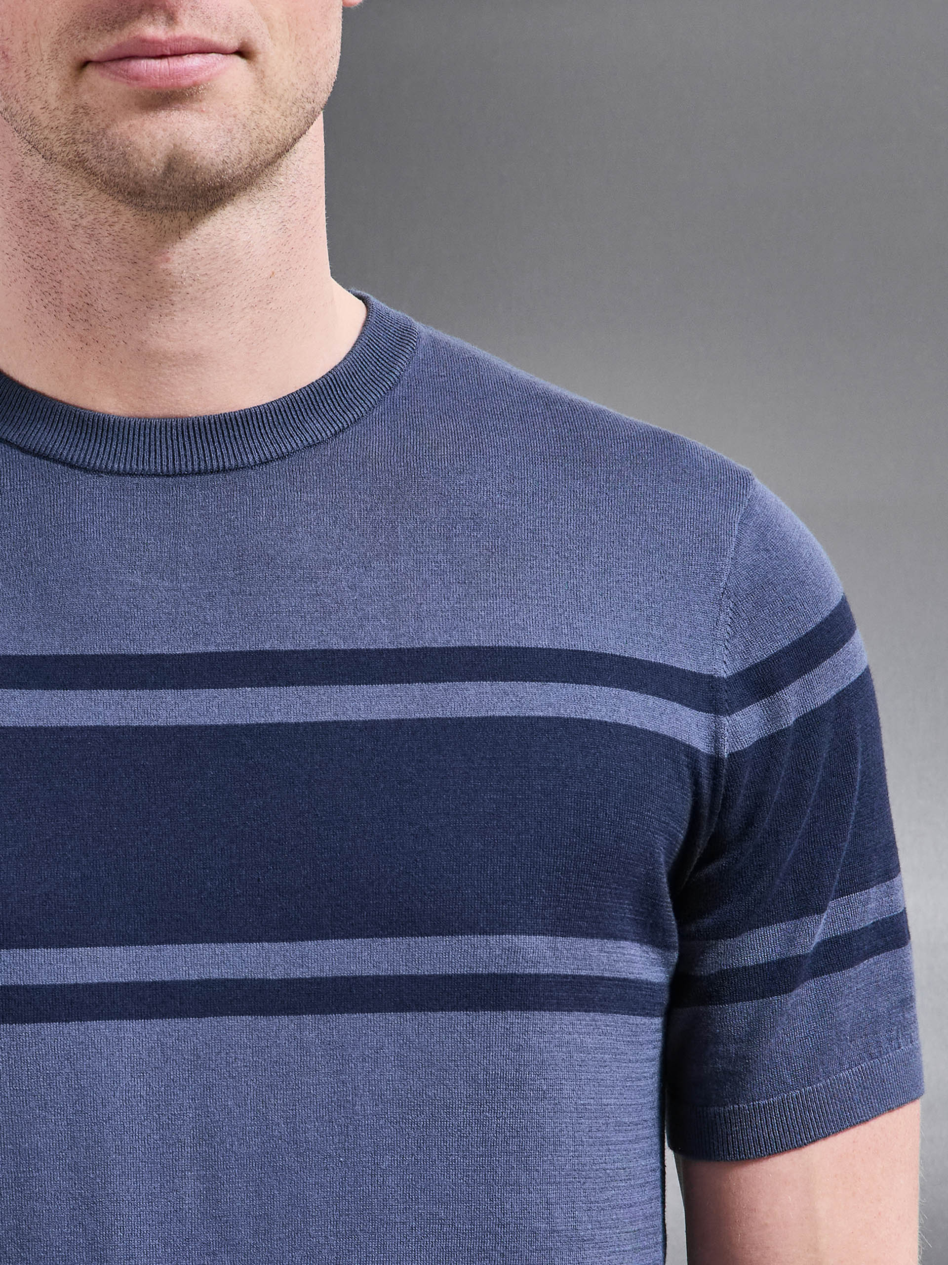 Seria Knitted Crew Neck Colour Block T-Shirt in Slate Blue - Image 4