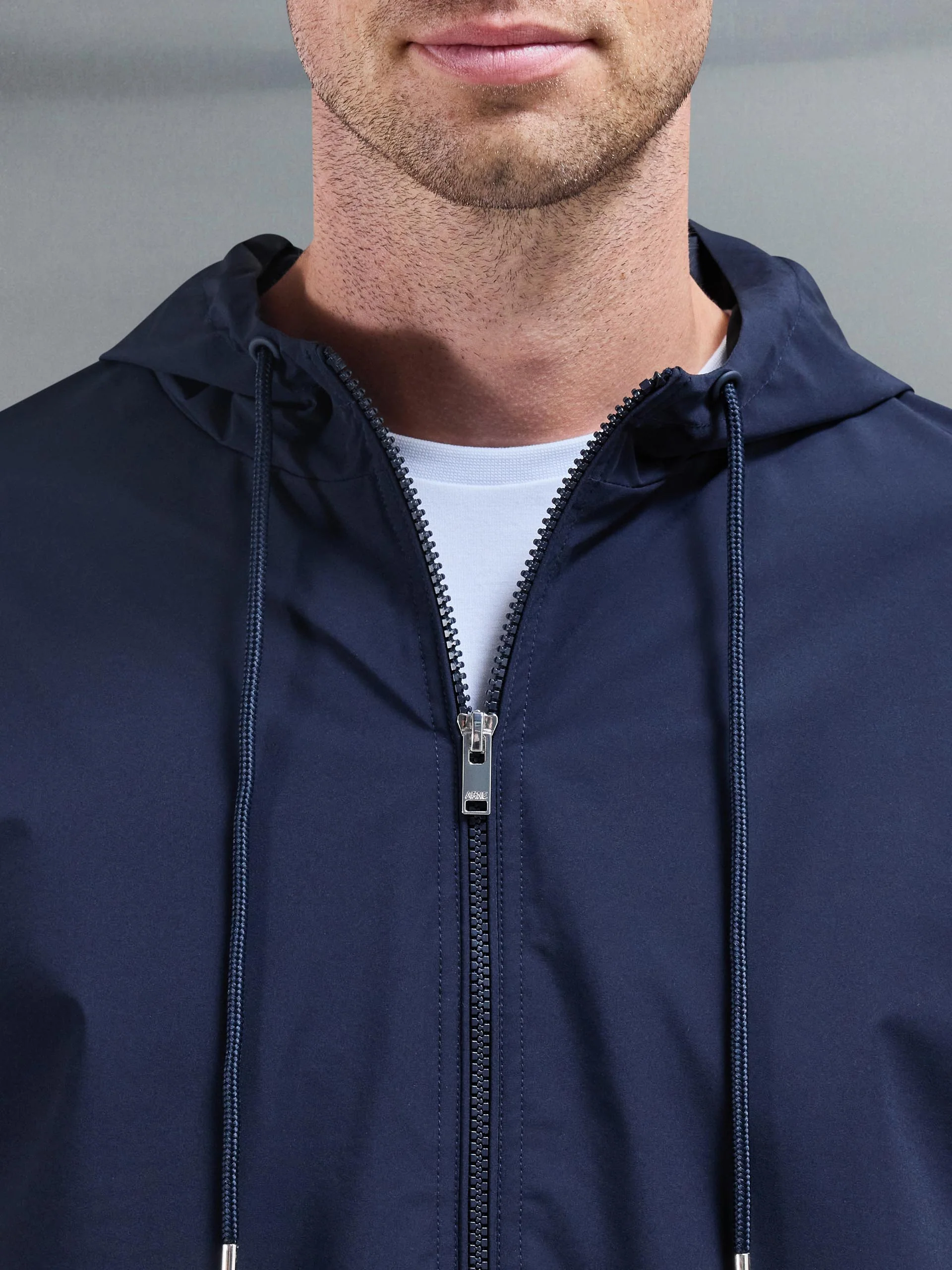 Shell Windbreaker in Navy - Image 4