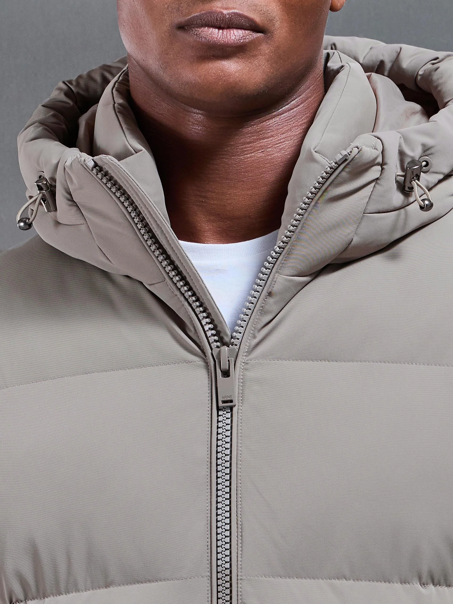 Short Puffer Parka in Taupe - Image 5