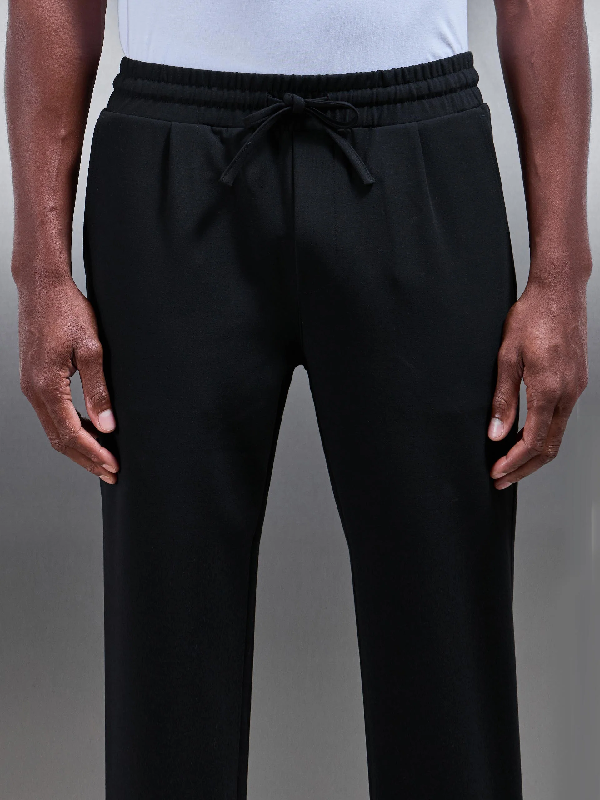Smart Casual Jogger in Black - Image 3