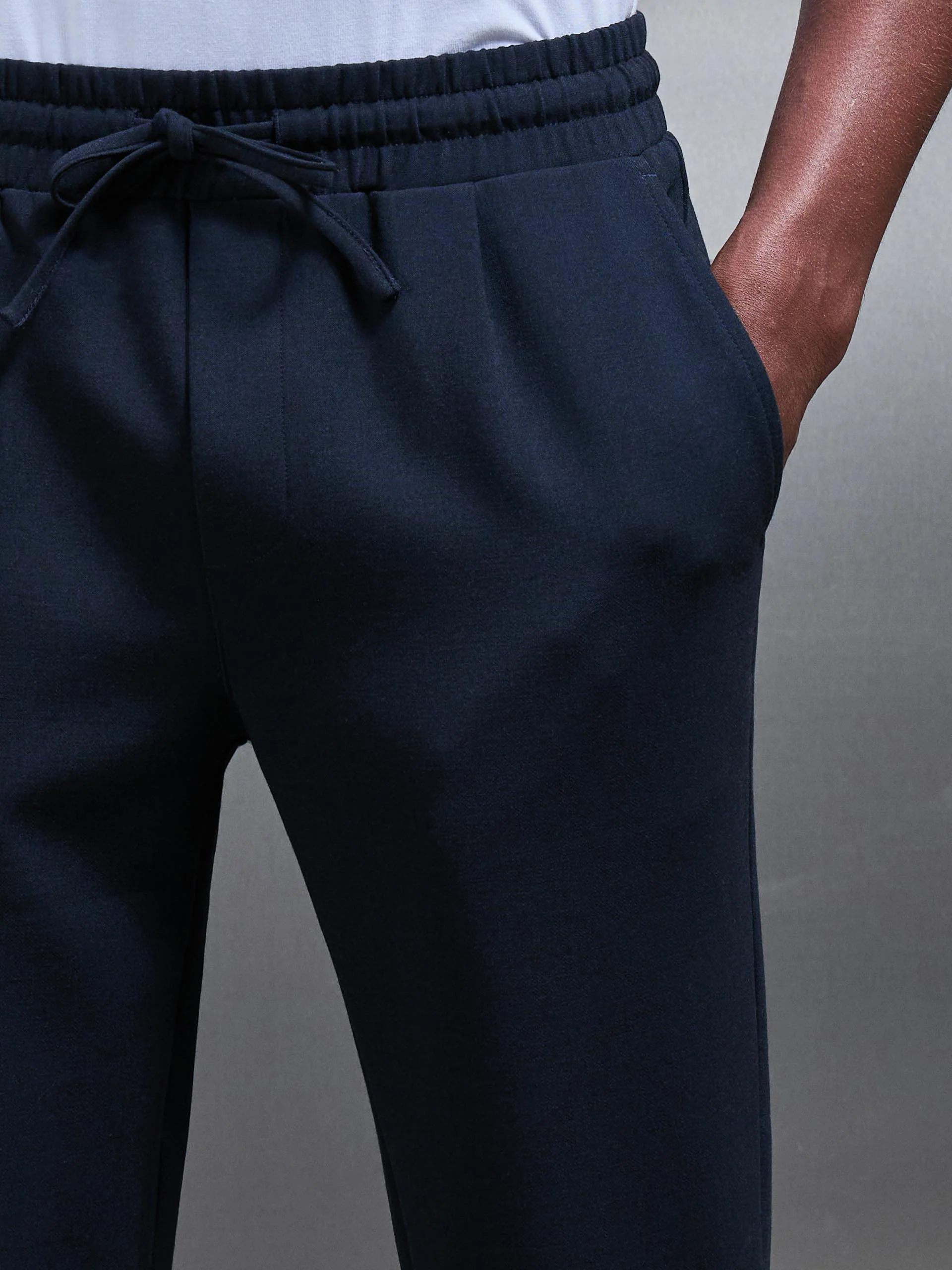 Smart Casual Jogger in Navy - Image 5