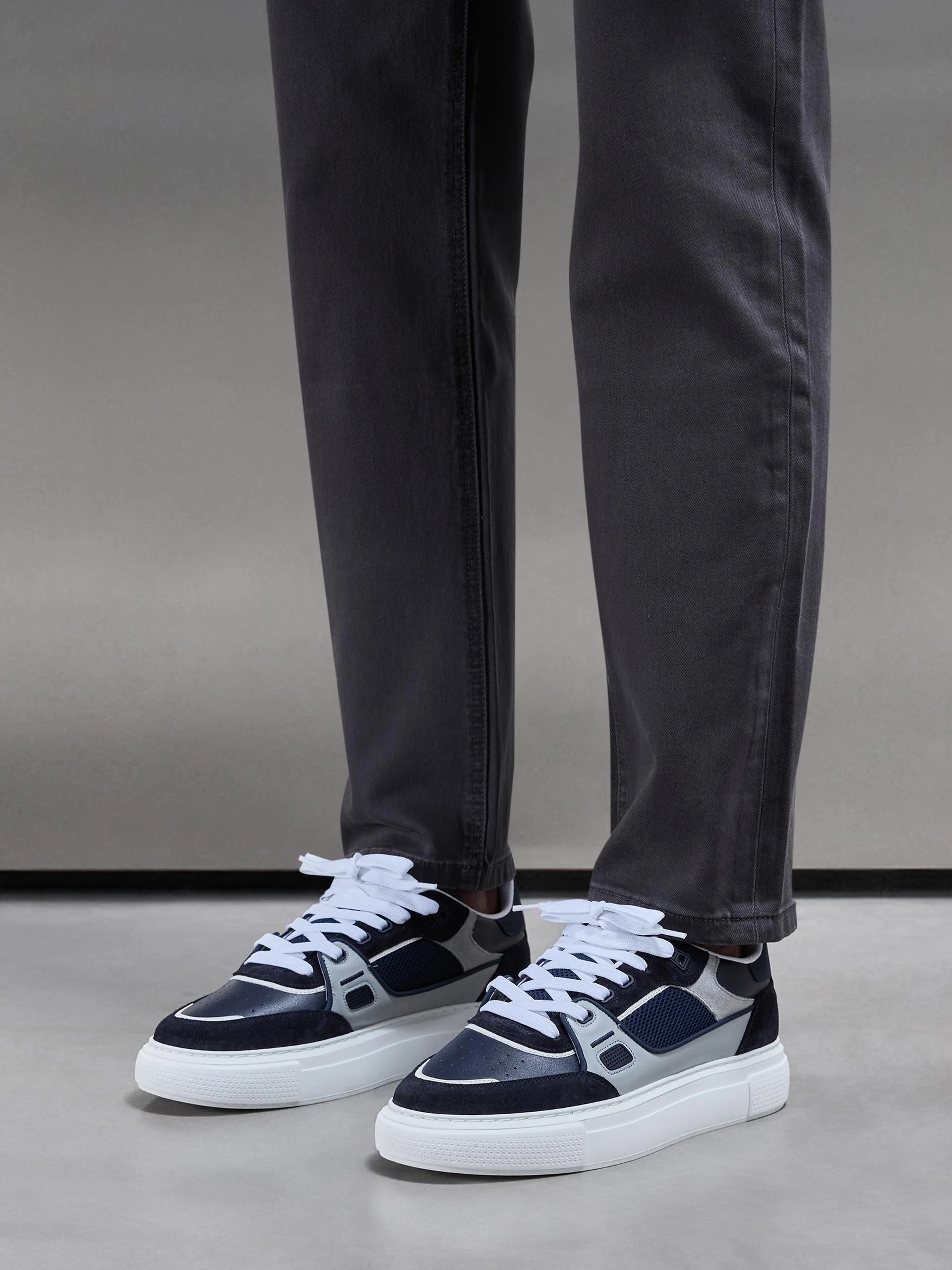 Straight Leg Denim Jeans in Grey - Image 7