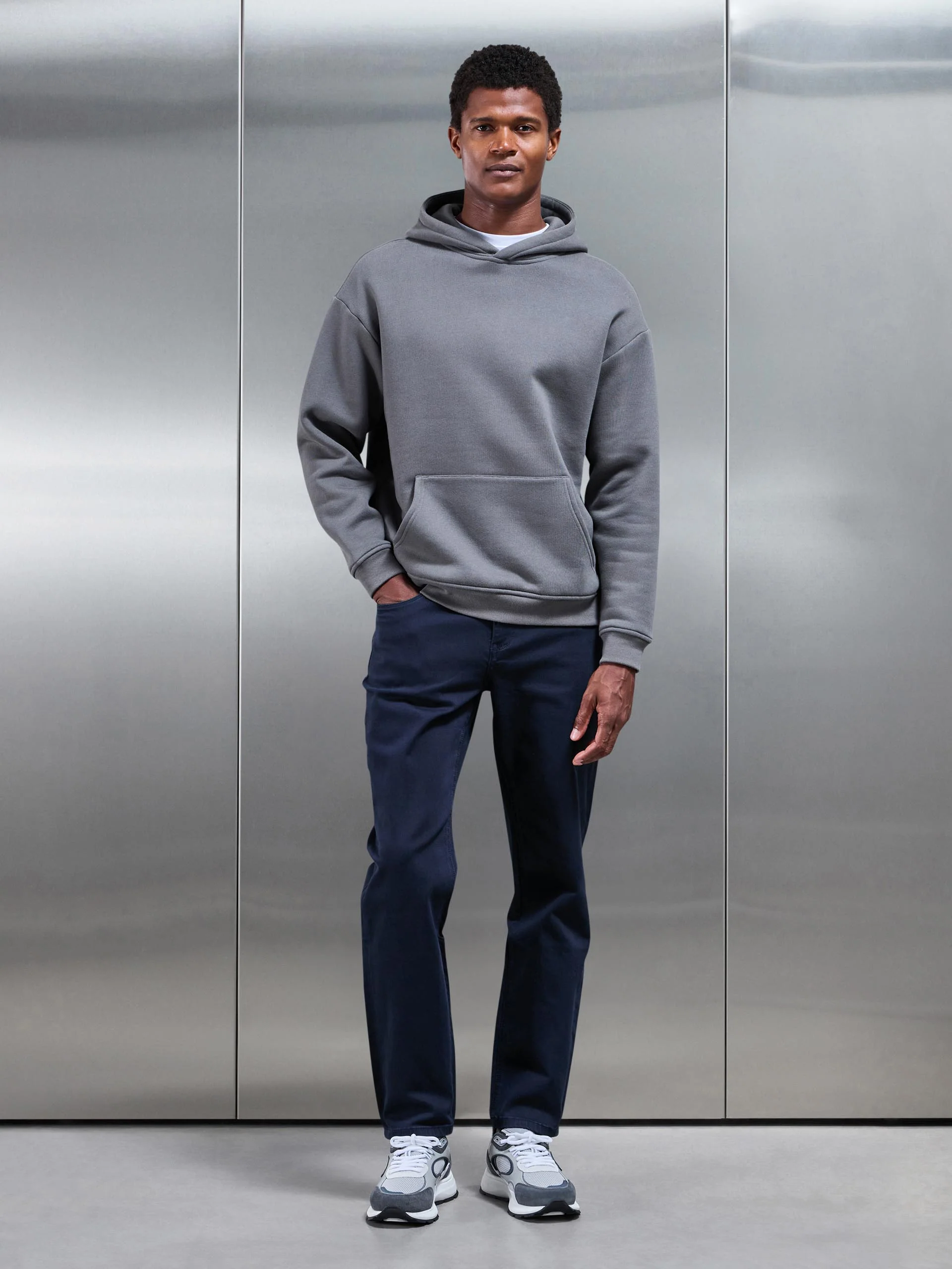 Straight Leg Denim Jeans in Navy - Image 2