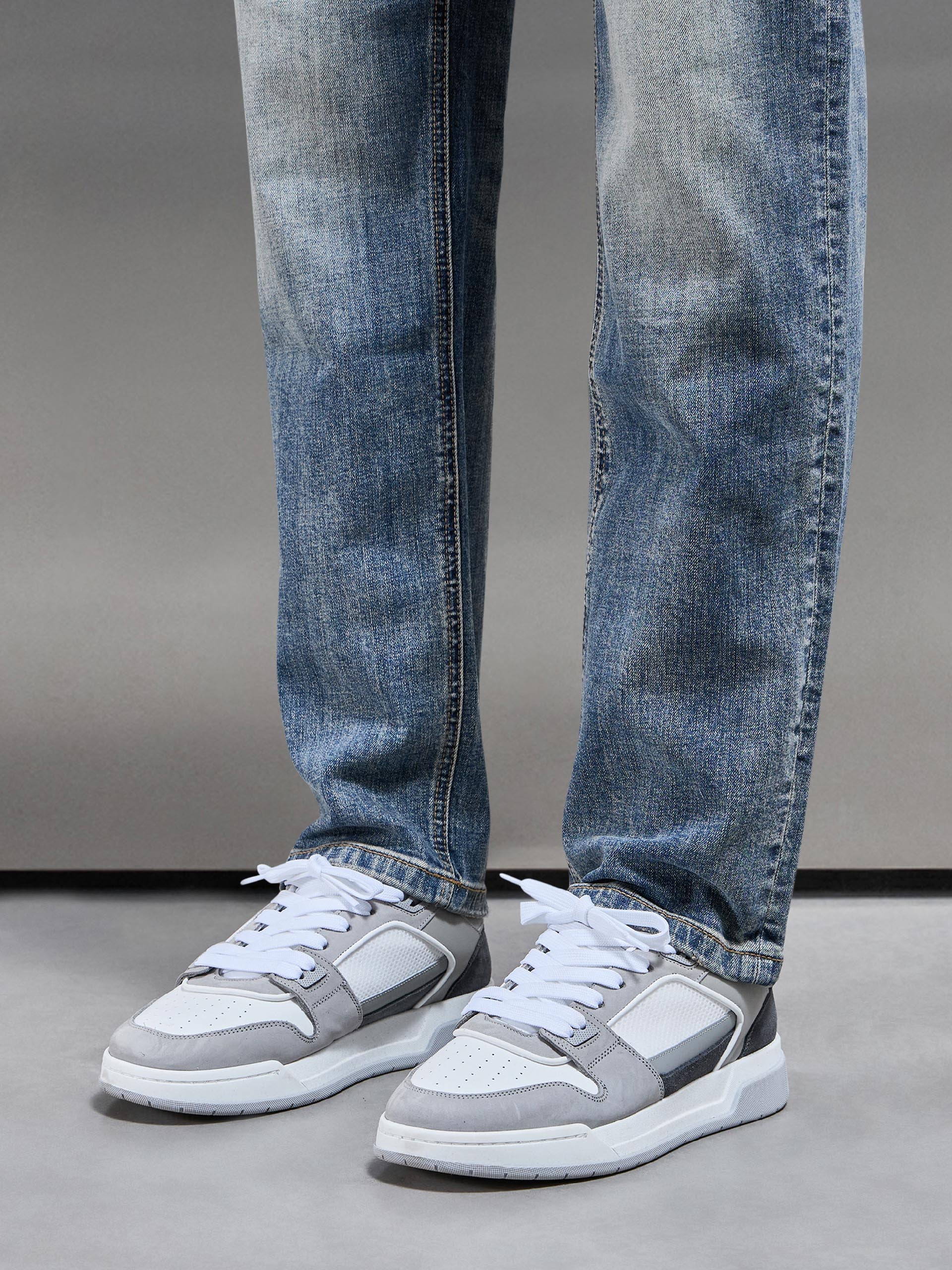 Straight Leg Denim Jeans in Sand Wash - Image 7