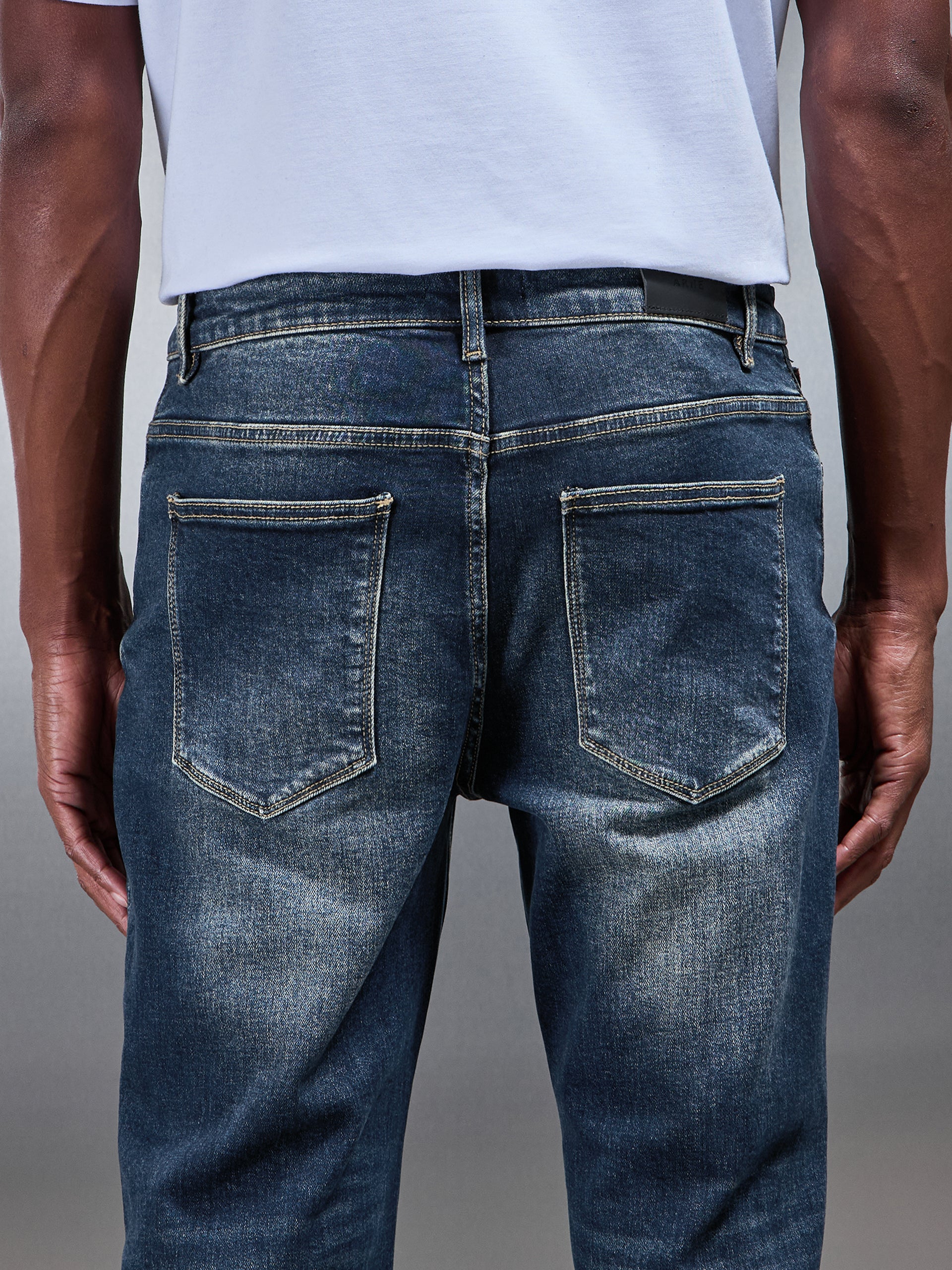 Straight Leg Denim Jeans in Vintage Blue - Image 7