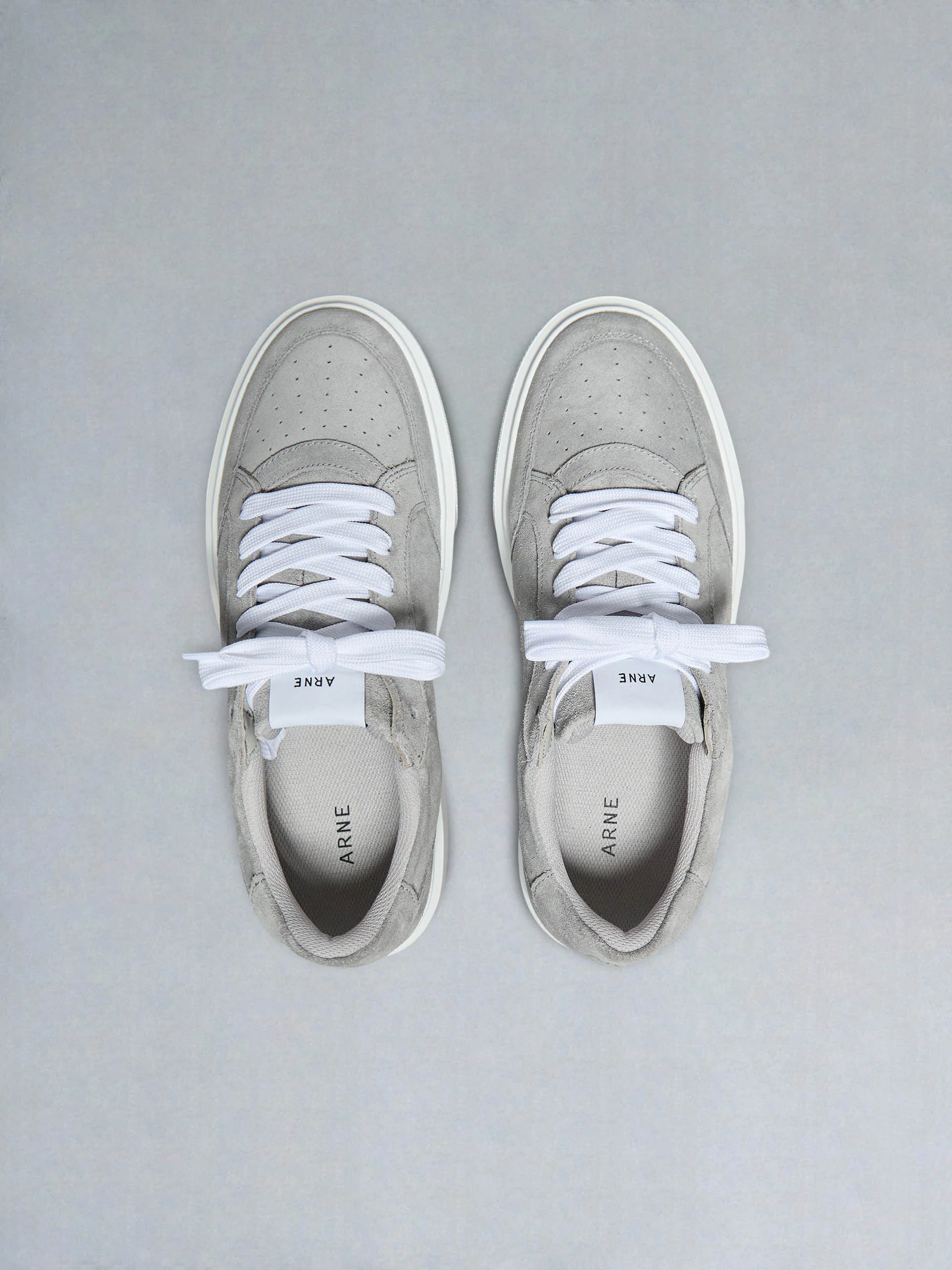 Suede Court 2.0 Trainer in Grey - Image 5