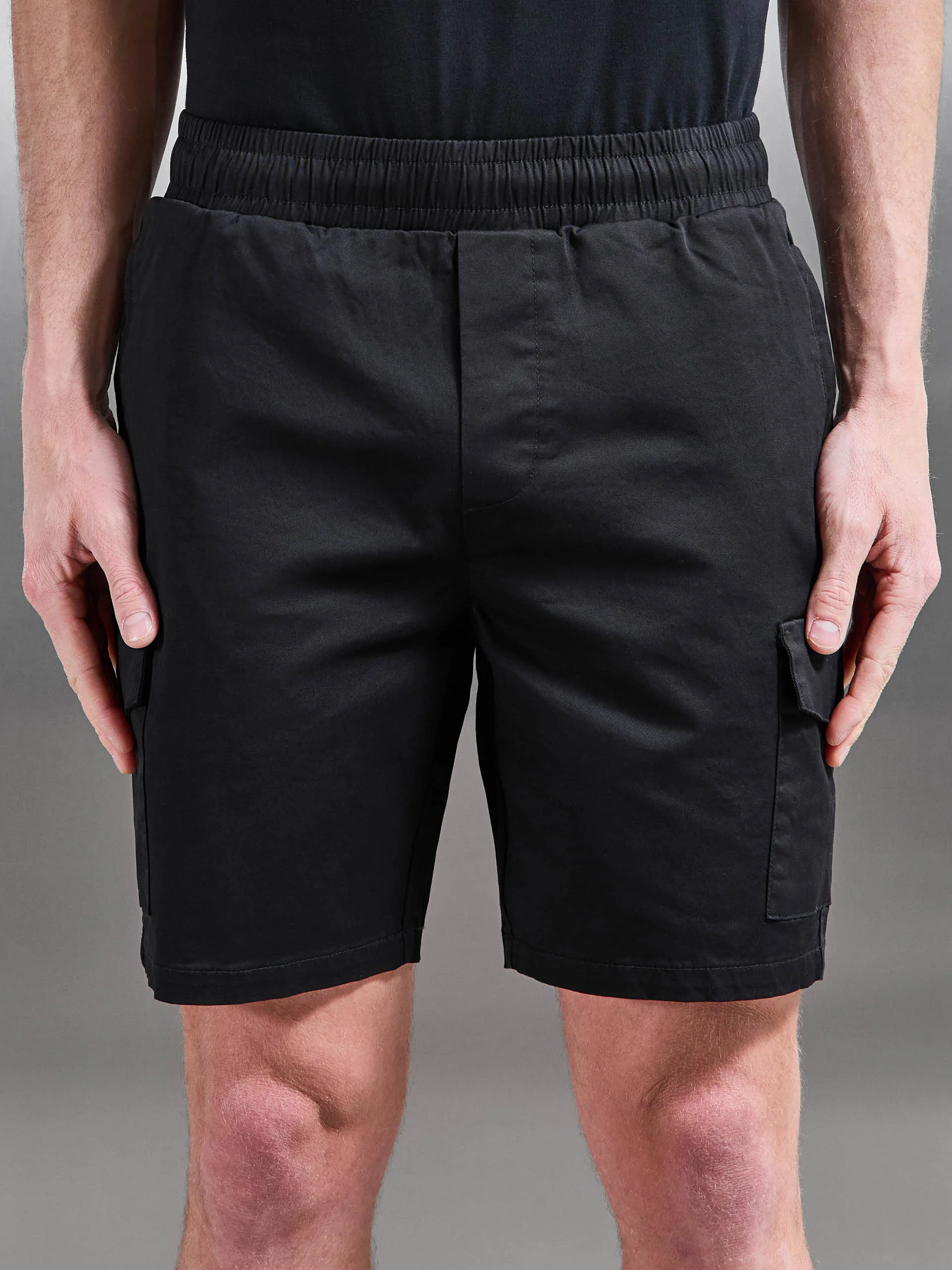 Tailored Drawstring Cargo Short in Black - Image 4