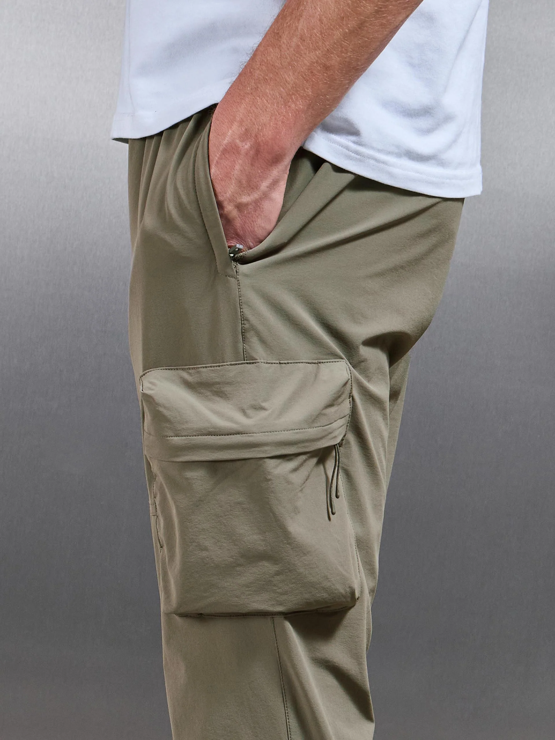 Technical 3D Cargo Pant in Olive - Image 4