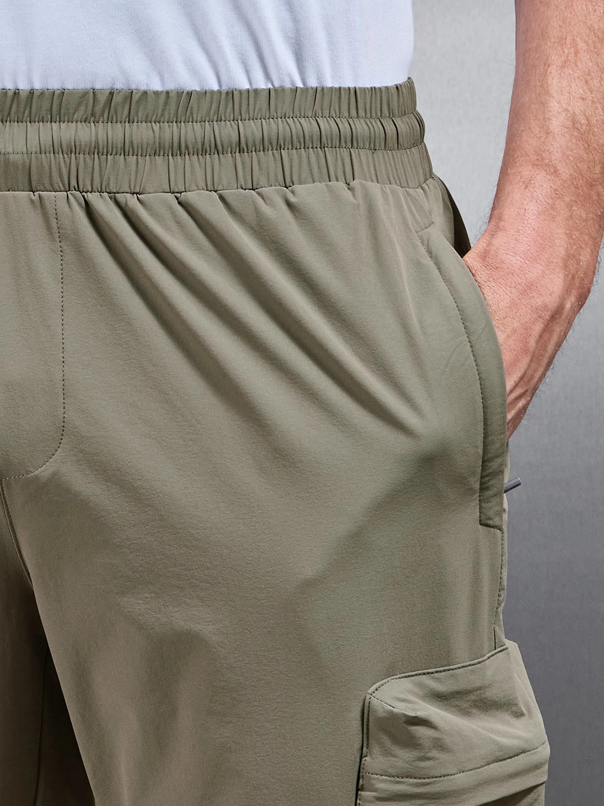 Technical 3D Cargo Pant in Olive - Image 5