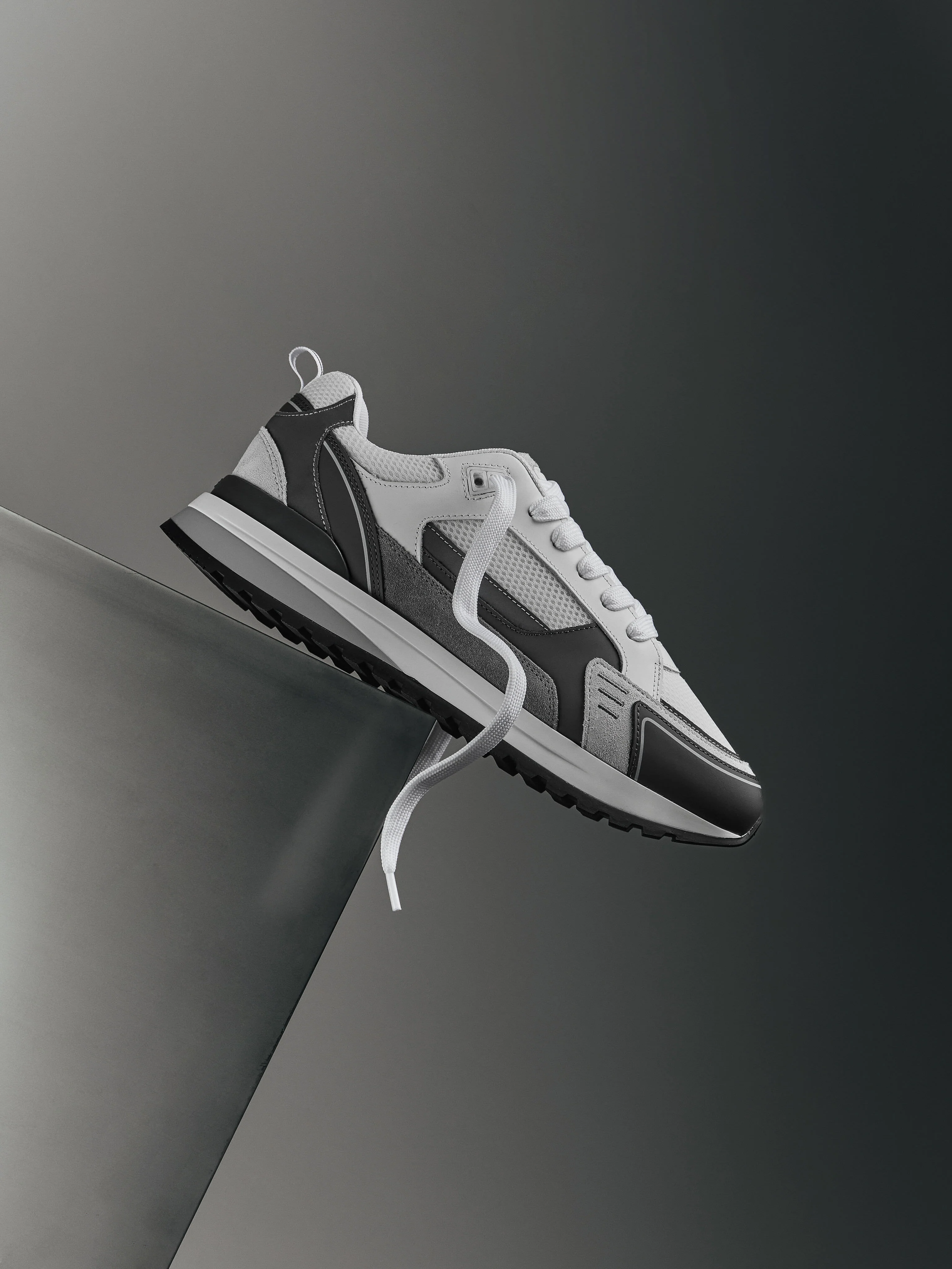 Technical Racer in White Grey - Image 2