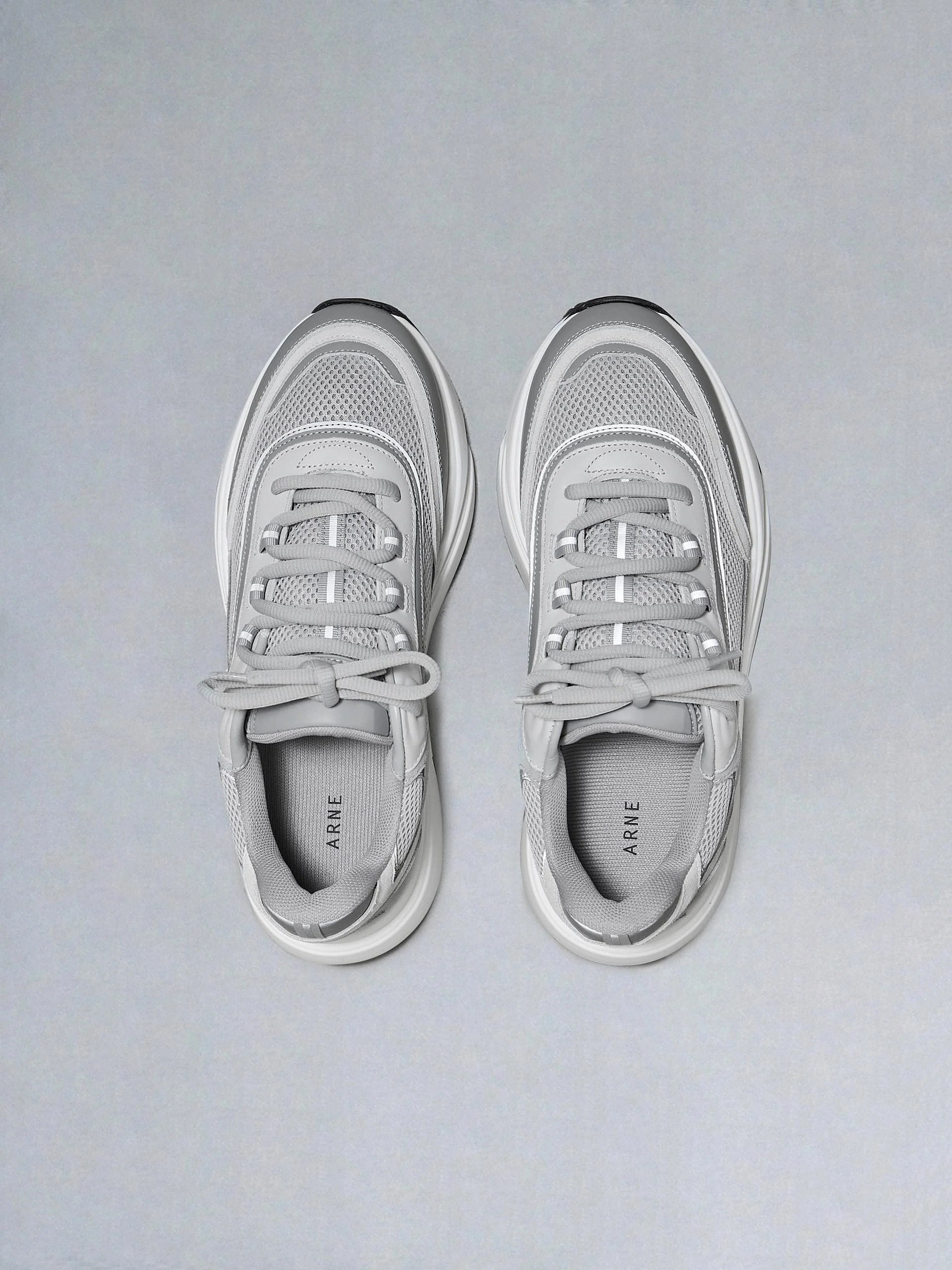 Technical Runner 2.0 in Grey - Image 5