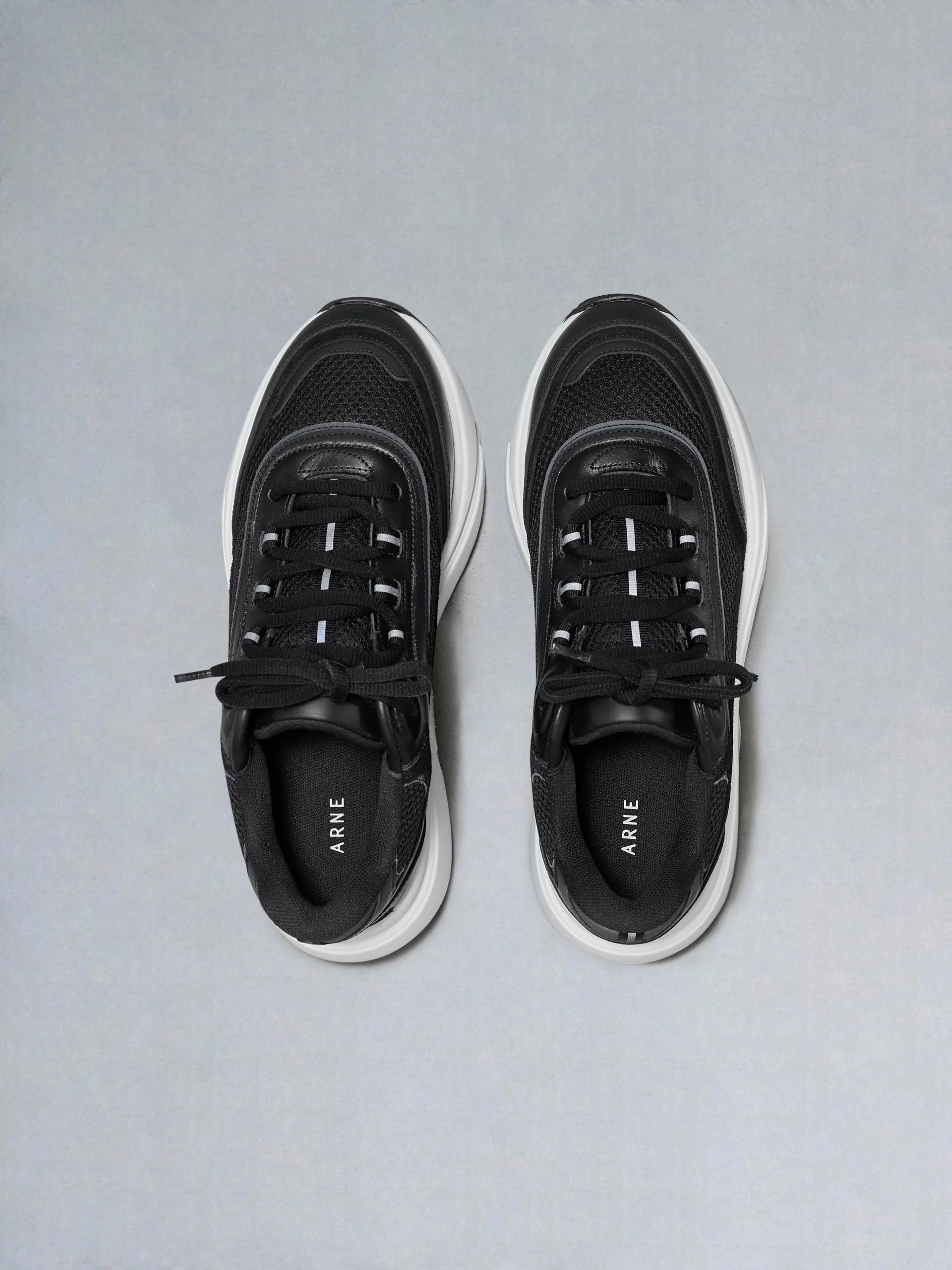 Technical Runner 2.0 in Midnight Black - Image 5