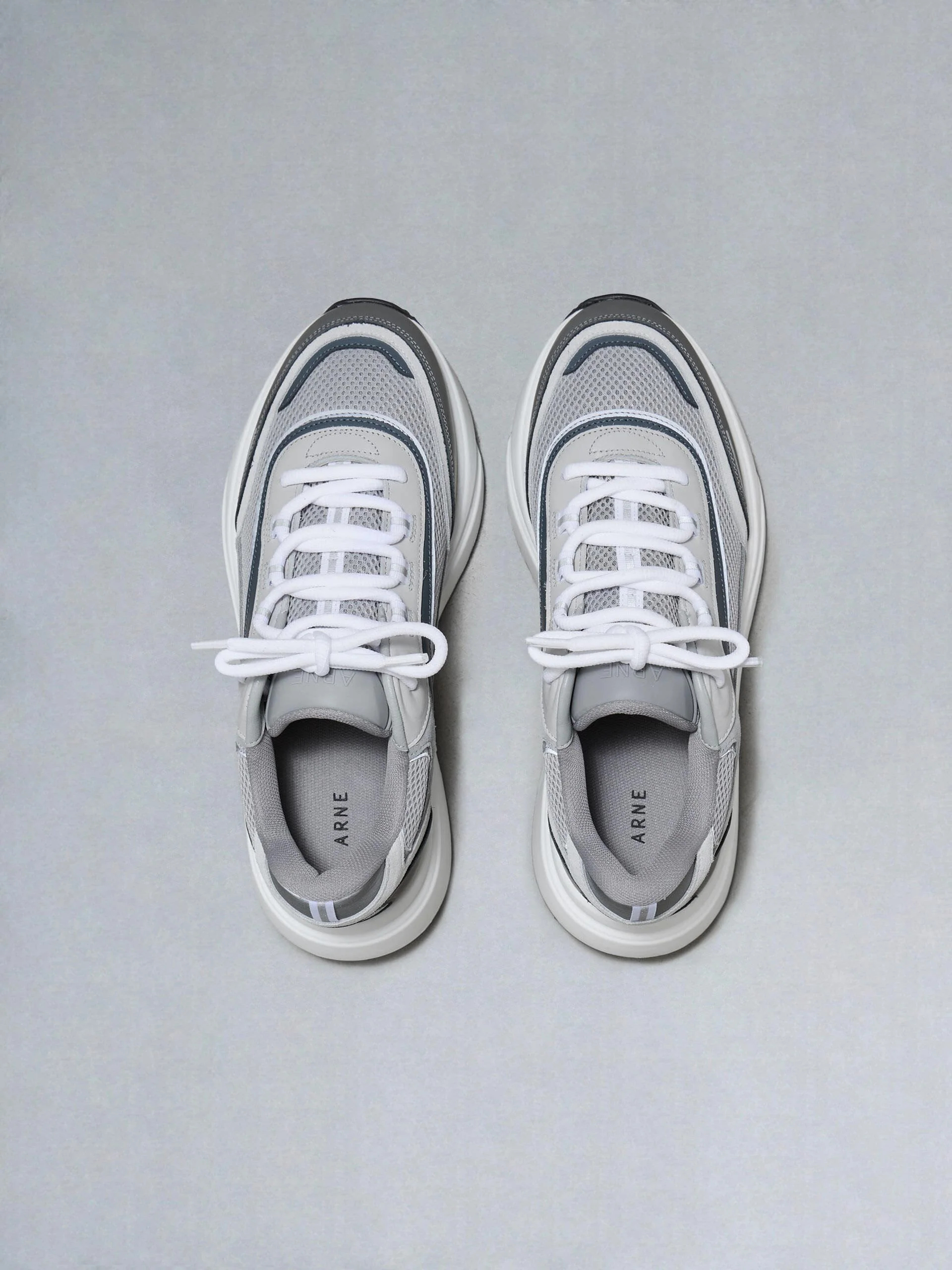 Technical Runner 2.0 in Ocean Grey - Image 5