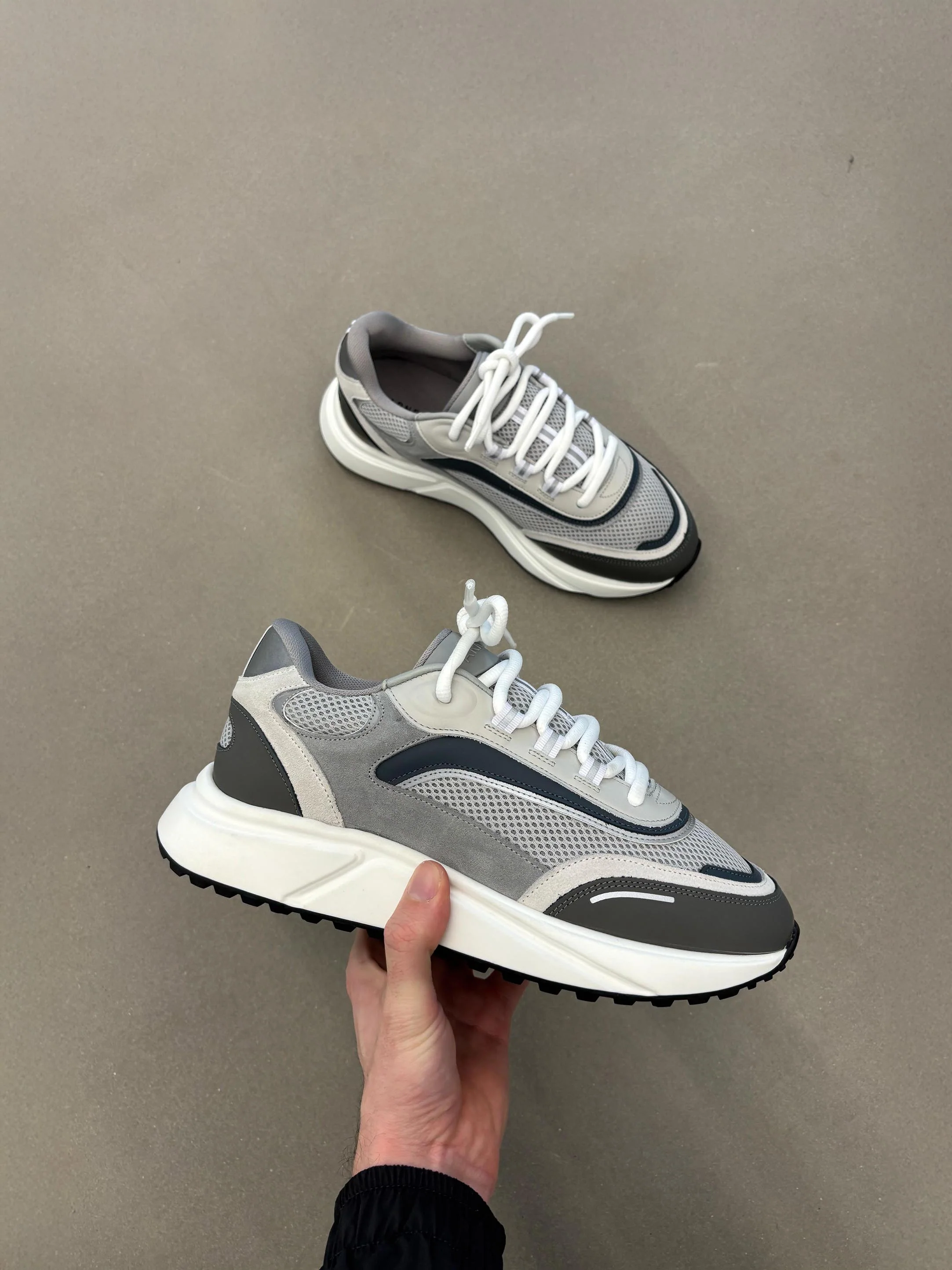 Technical Runner 2.0 in Ocean Grey - Image 6
