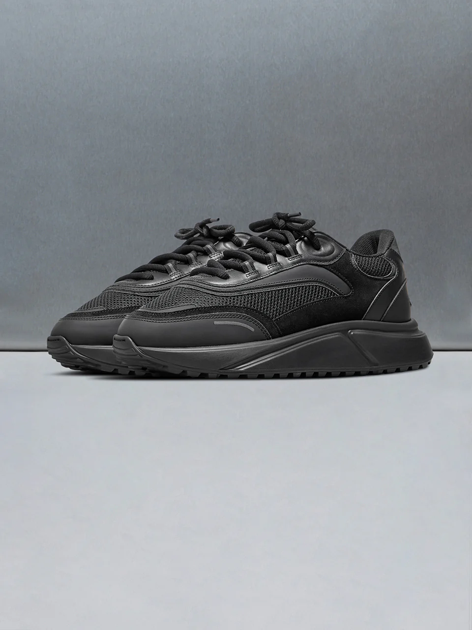 Technical Runner 2.0 in Triple Black - Image 3