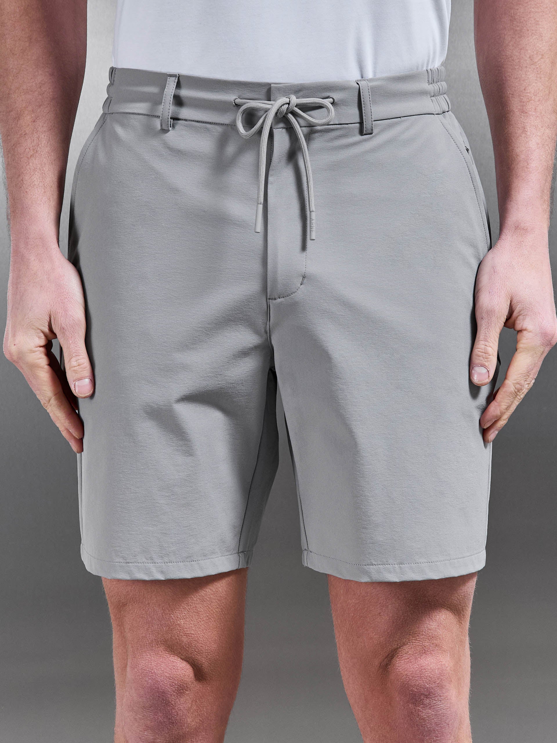 Technical Stretch Chino Short in Mid Grey - Image 4