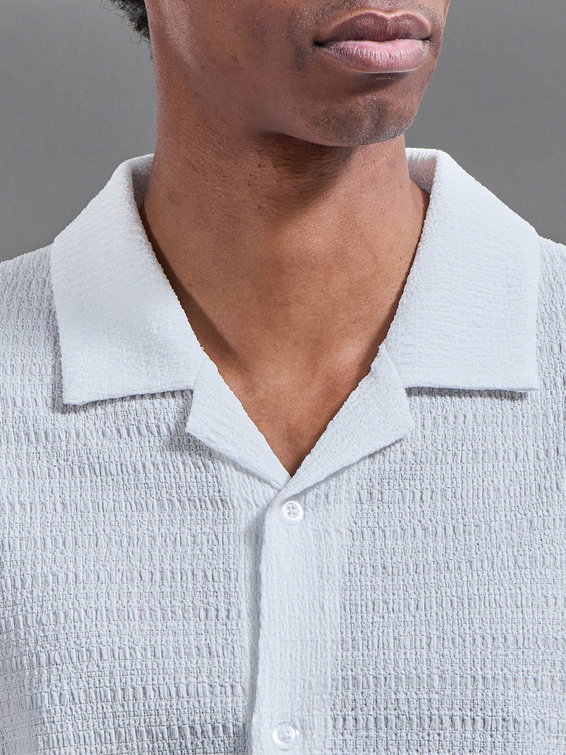 To The Beach Revere Collar Shirt in White - Image 4
