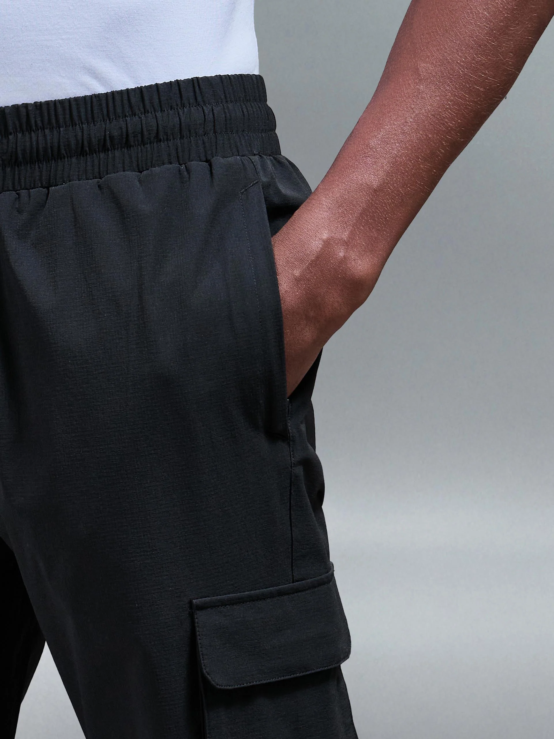 Utility Cargo Pant in Black - Image 5