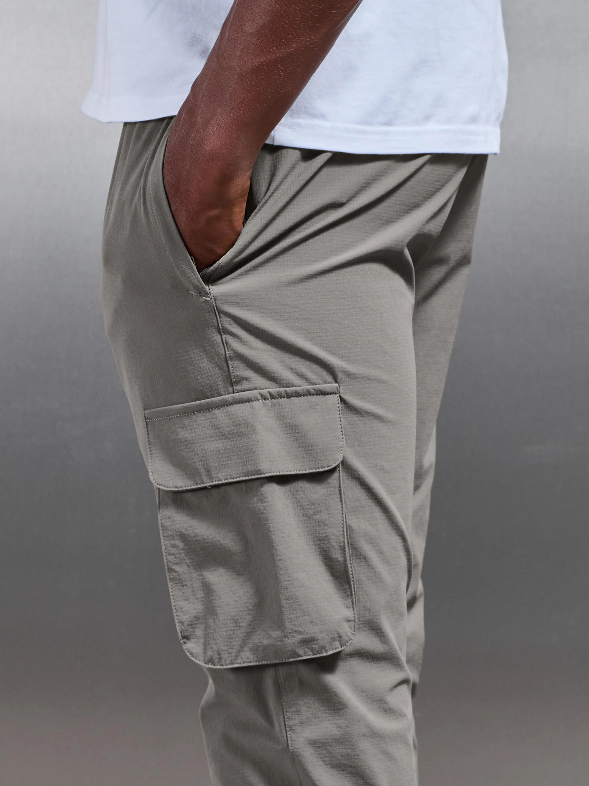 Utility Cargo Pant in Olive - Image 4