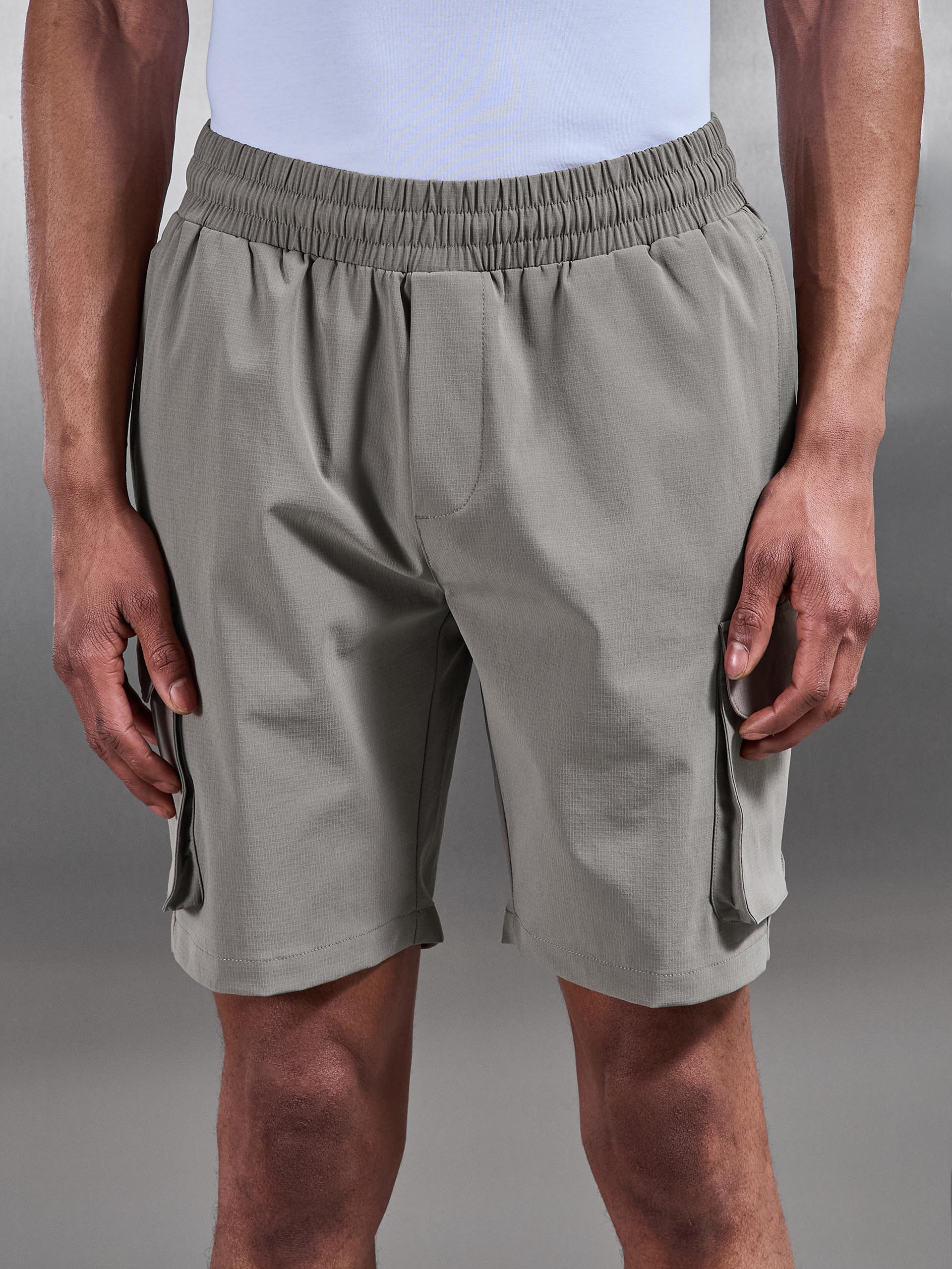 Utility Cargo Short in Olive - Image 4