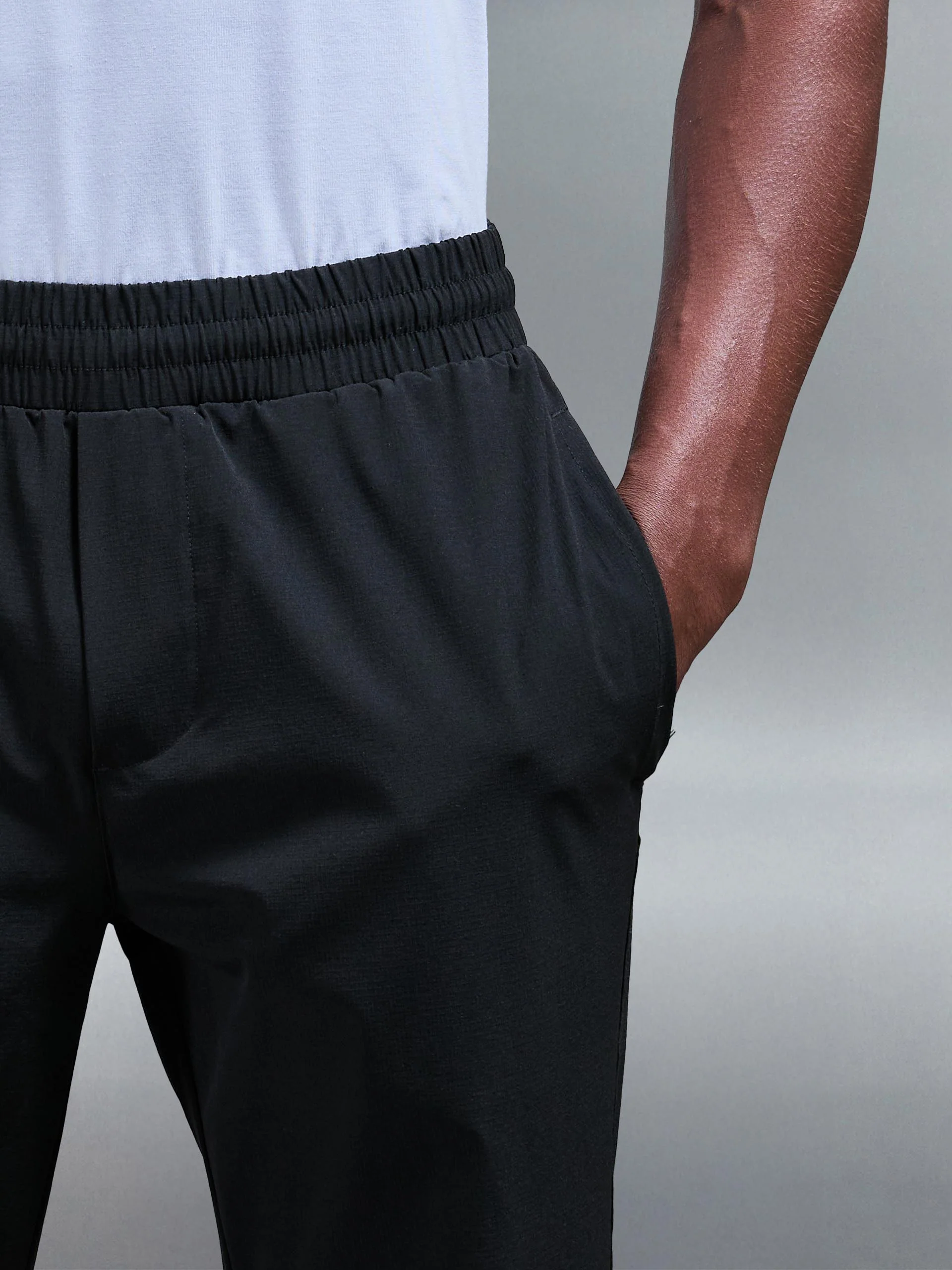 Utility Trackpant in Black - Image 5