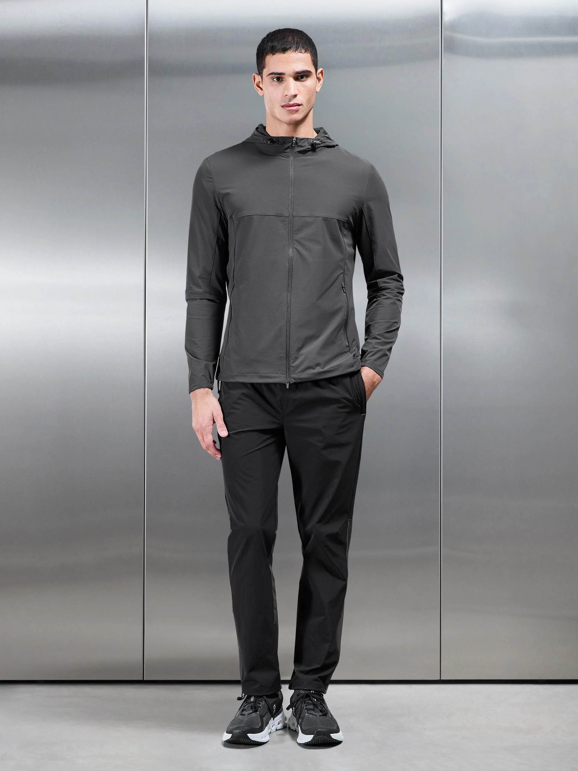 Utility Trail Trackpant in Black - Image 4