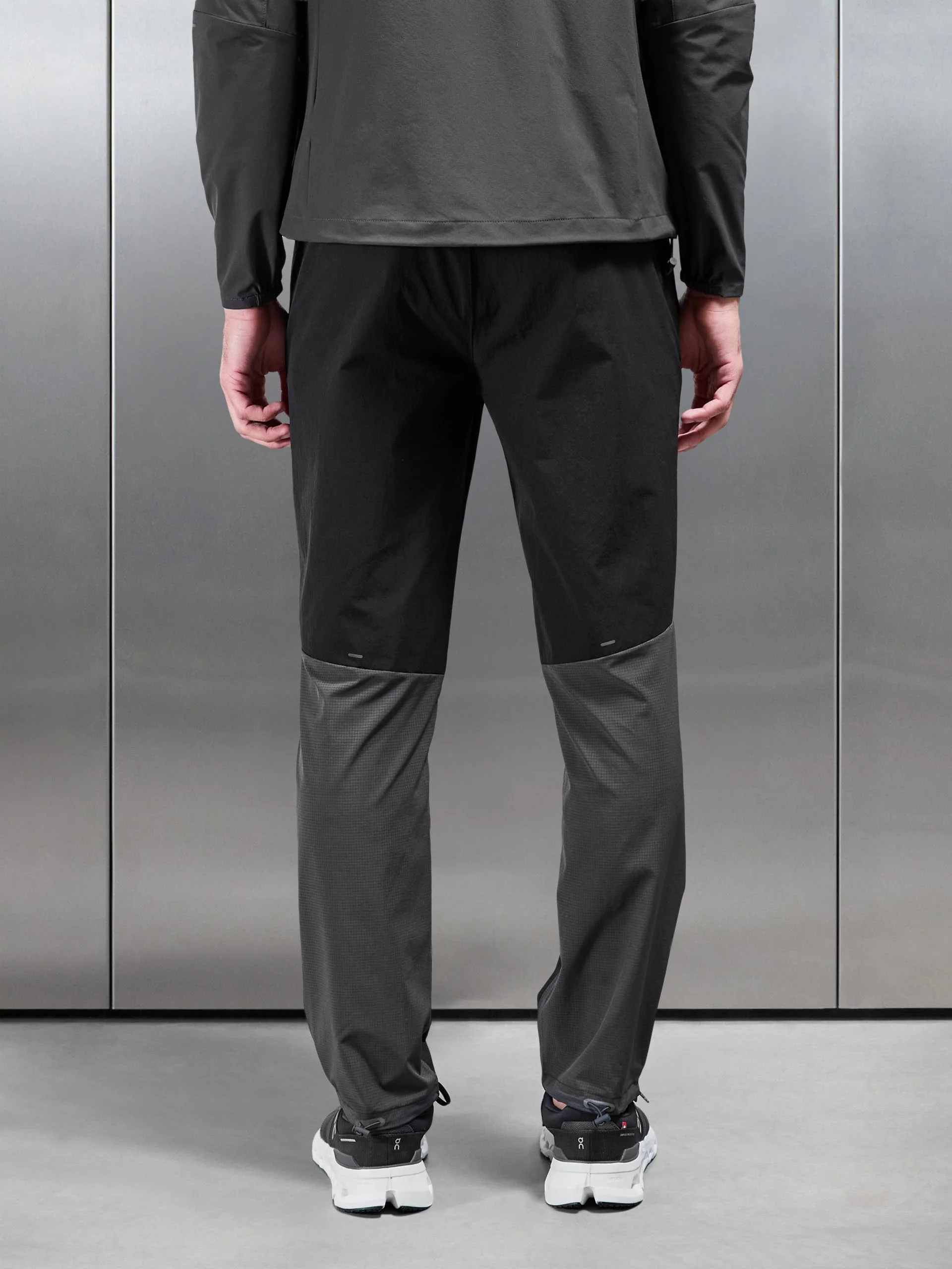 Utility Trail Trackpant in Black - Image 5