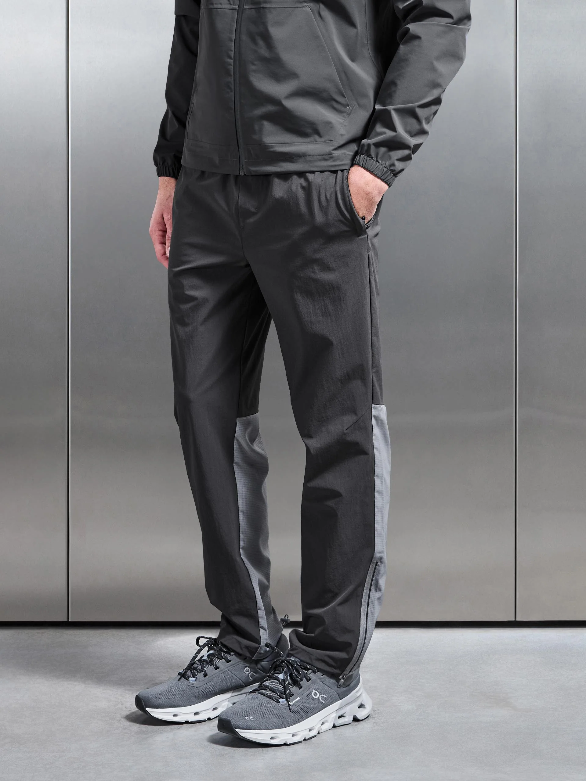 Utility Trail Trackpant in Grey - Image 3