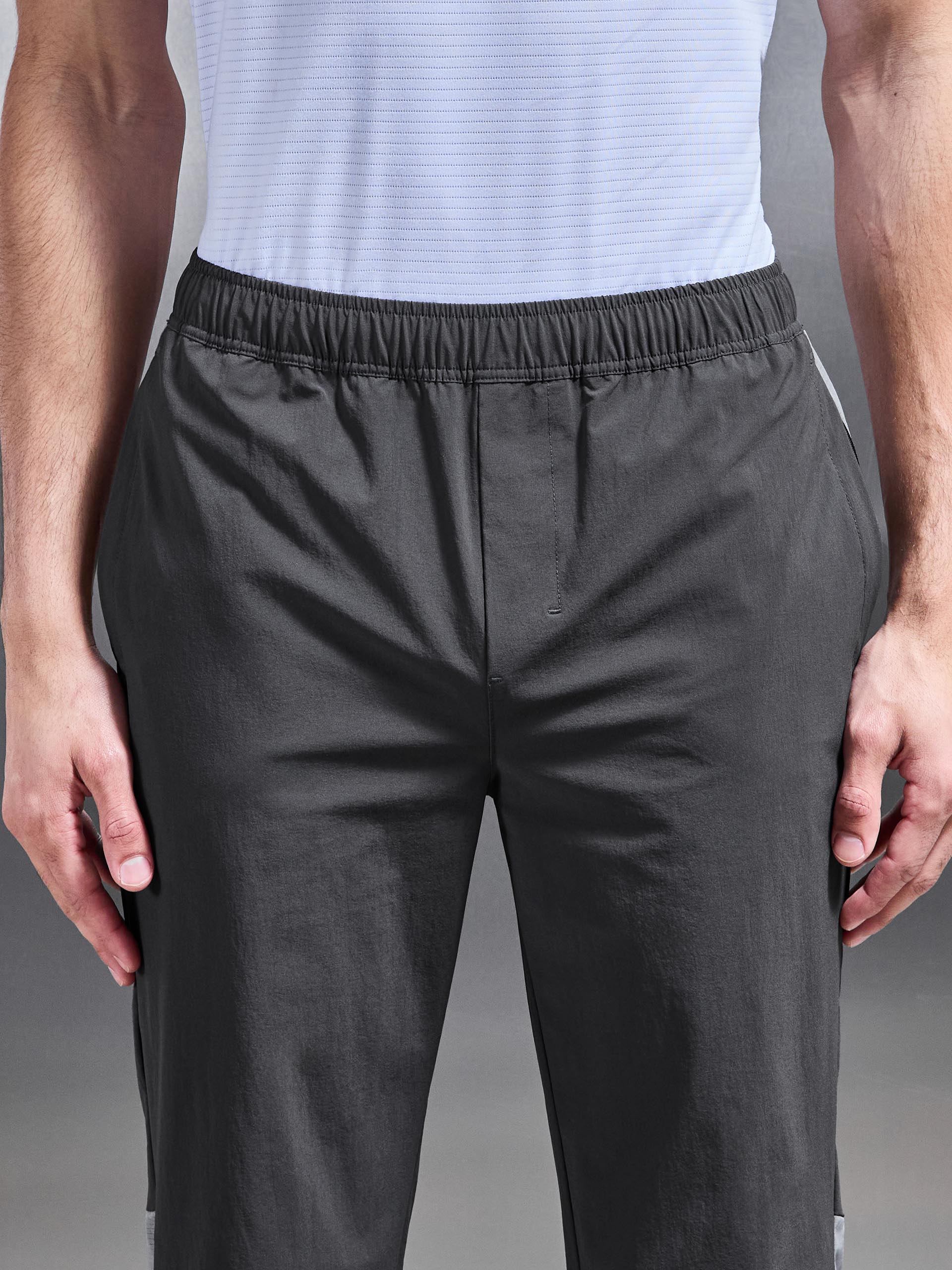 Utility Trail Trackpant in Grey - Image 7