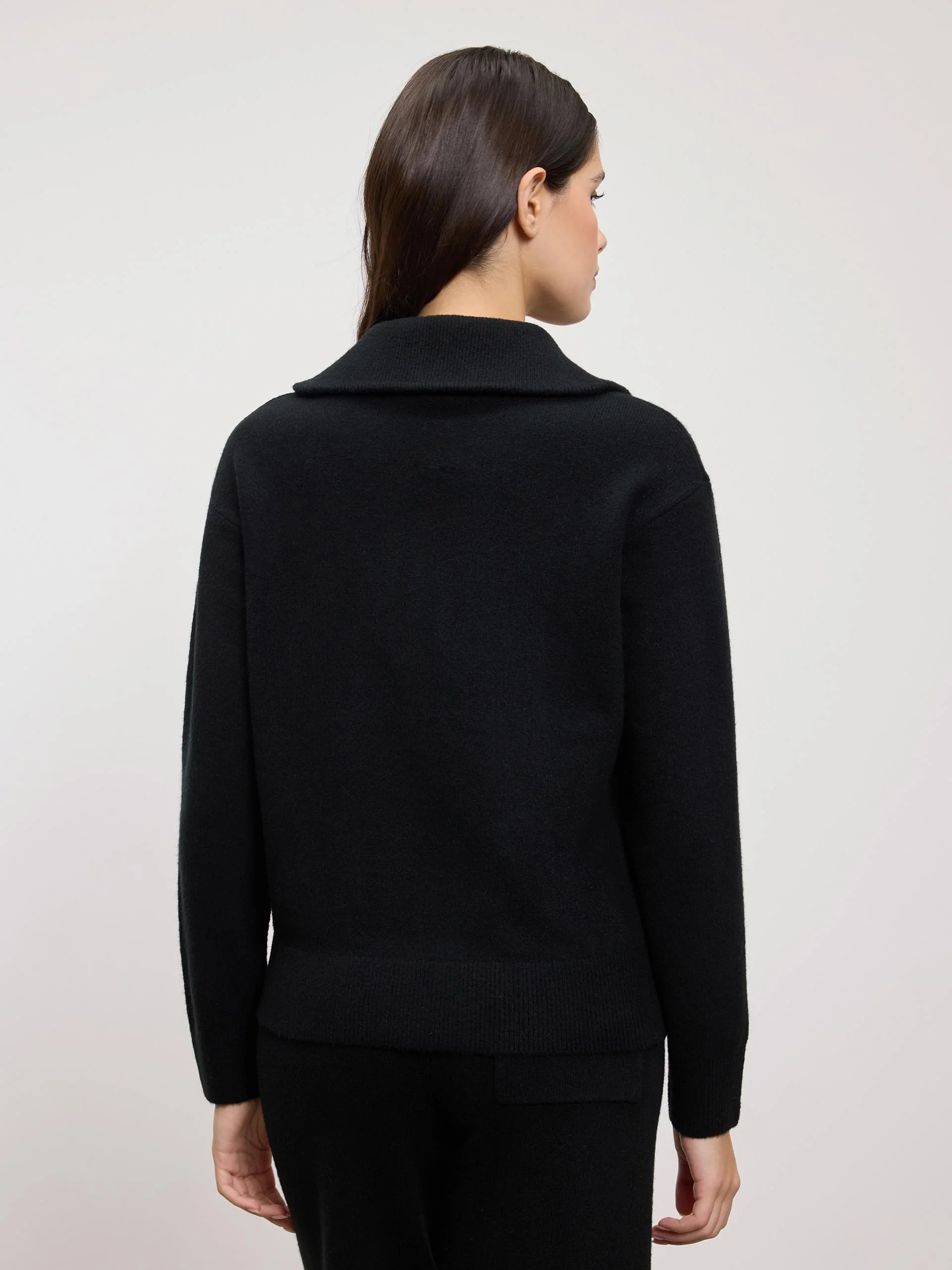 Womens Chunky Wool Half Zip in Black - Image 4