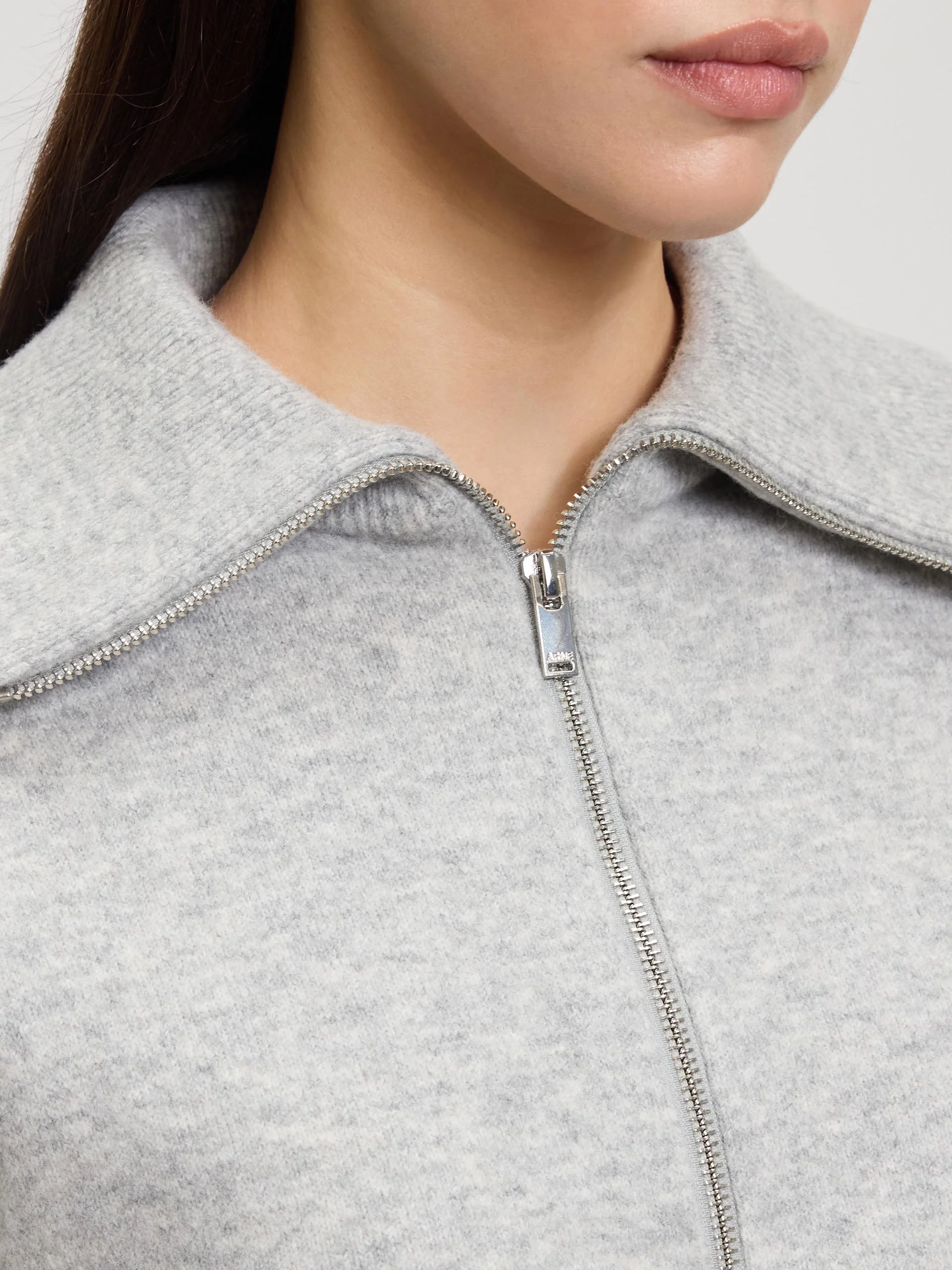 Womens Chunky Wool Half Zip in Grey Marl - Image 4