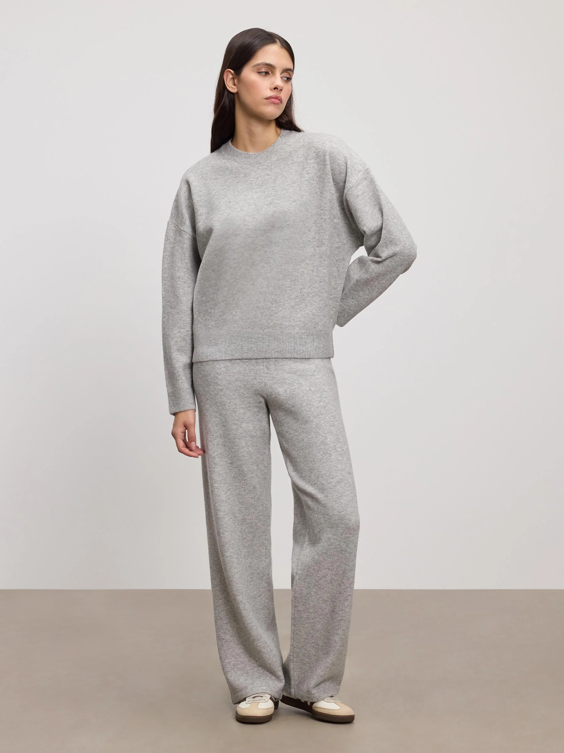 Womens Chunky Wool Jogger in Grey Marl - Image 2