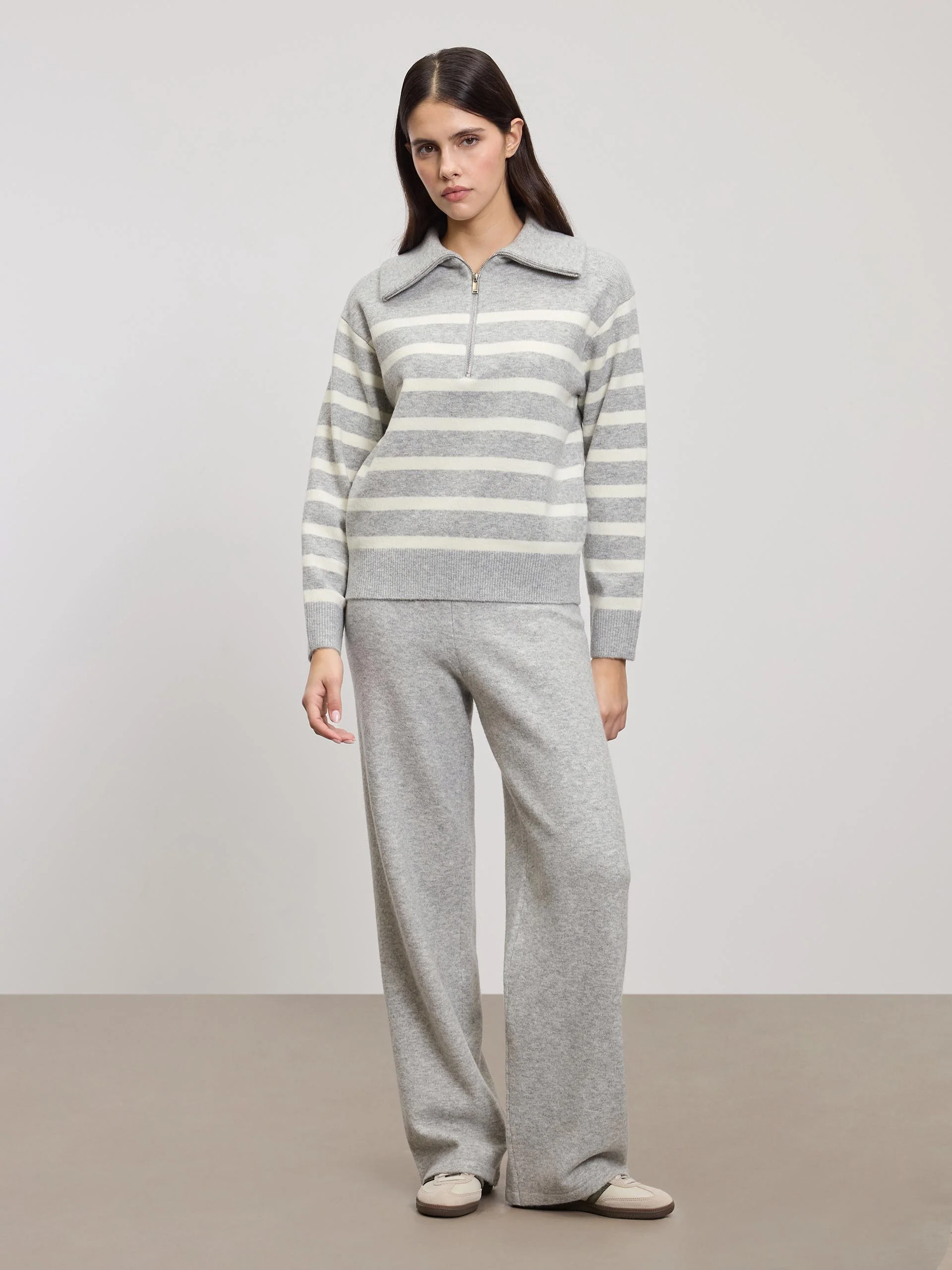 Womens Chunky Wool Stripe Half Zip in Grey White - Image 2