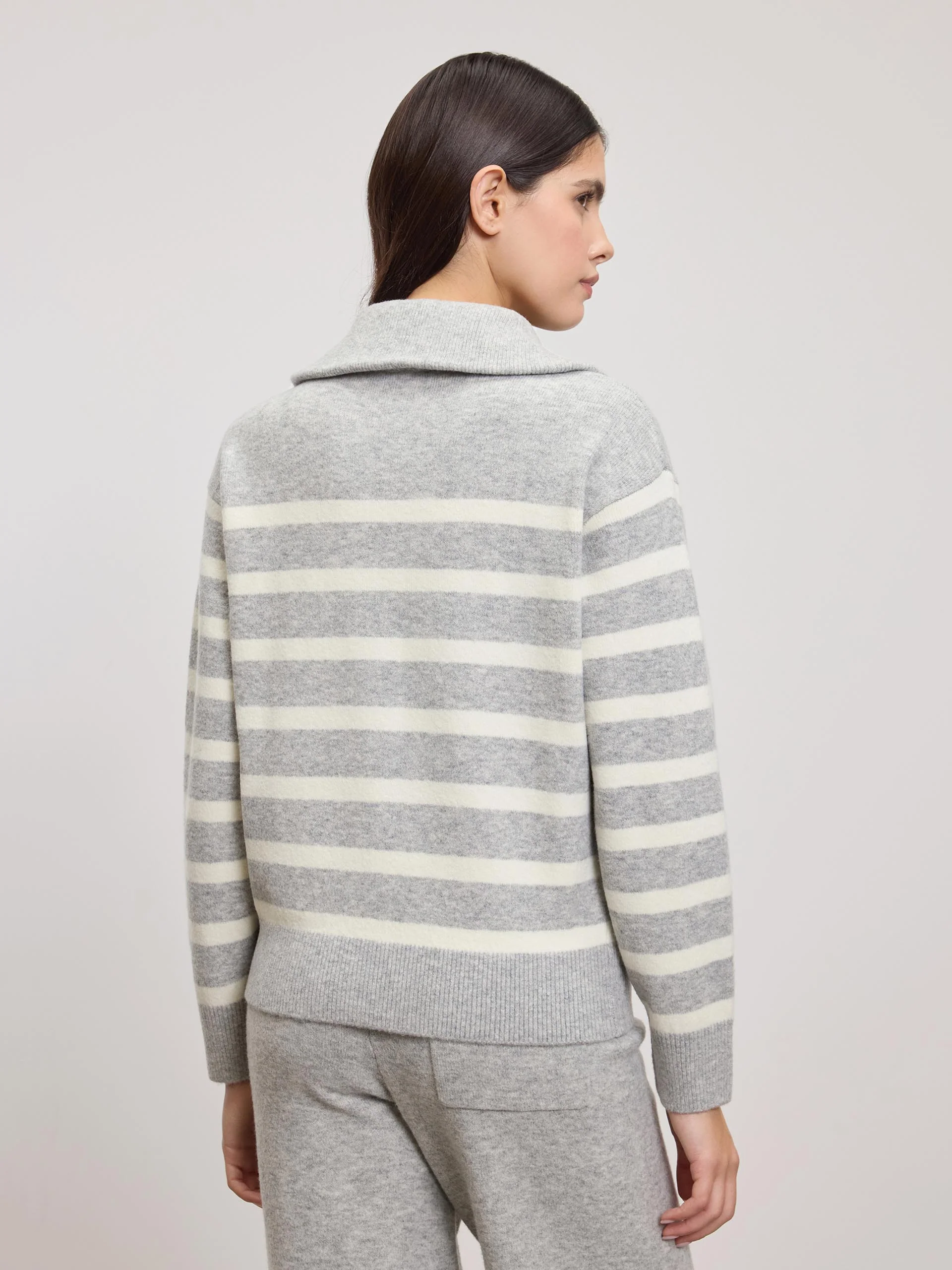 Womens Chunky Wool Stripe Half Zip in Grey White - Image 3