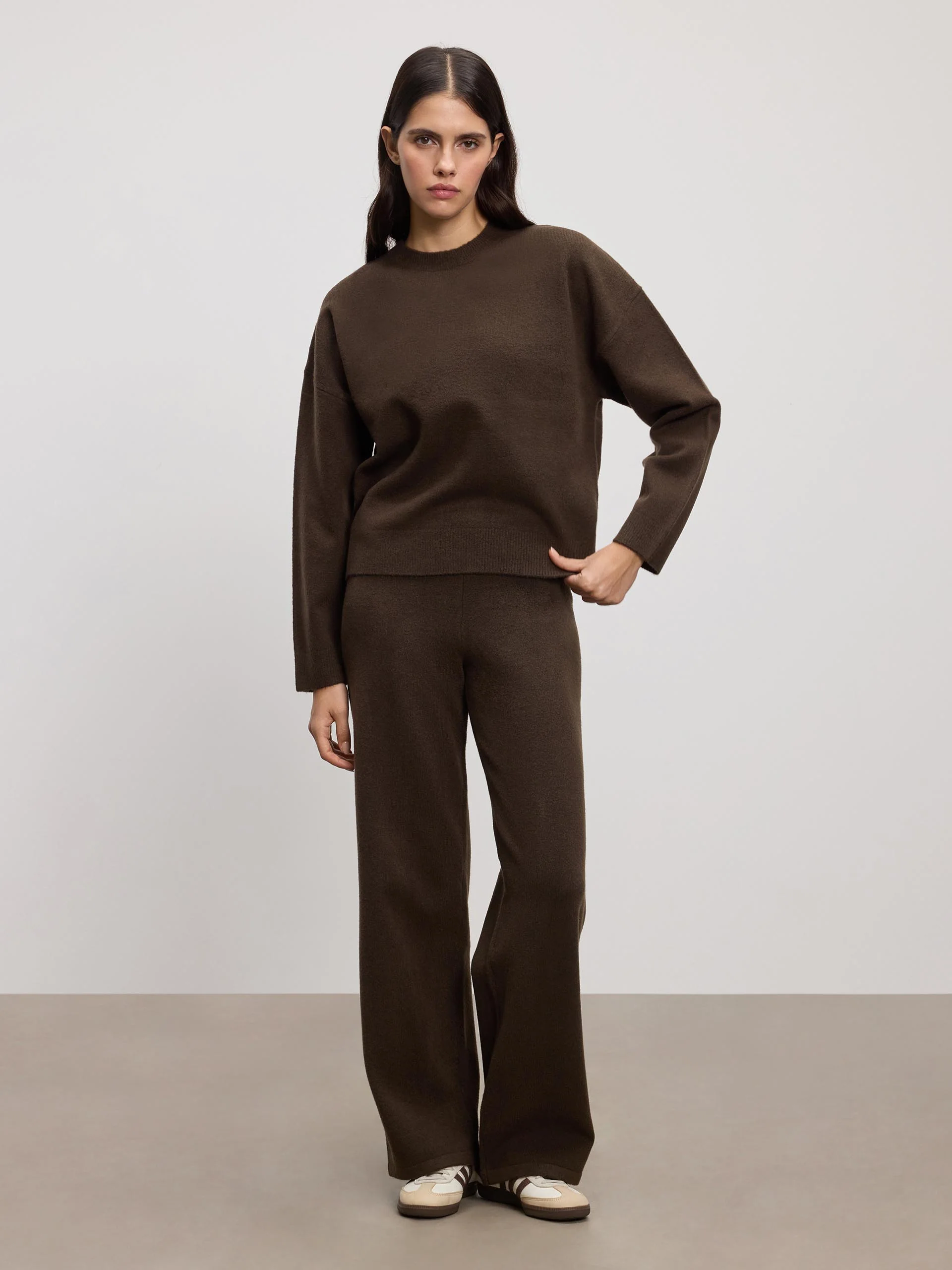 Womens Chunky Wool Sweatshirt in Brown - Image 3