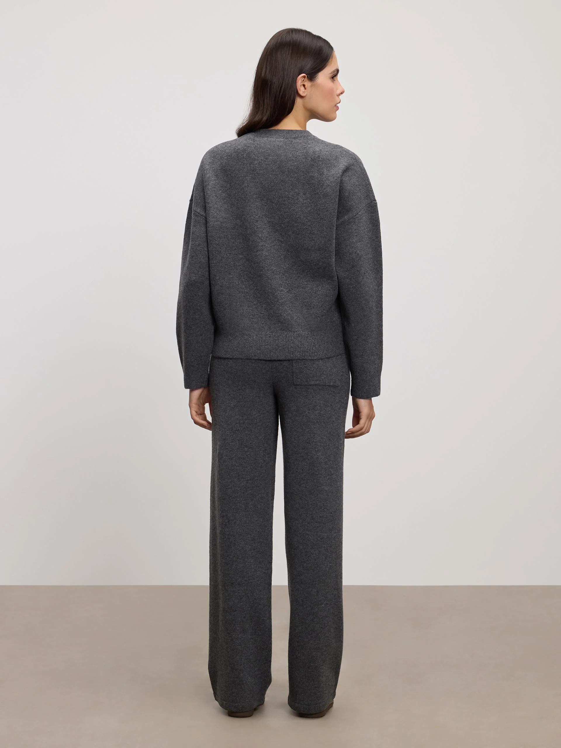Womens Chunky Wool Sweatshirt in Charcoal - Image 3