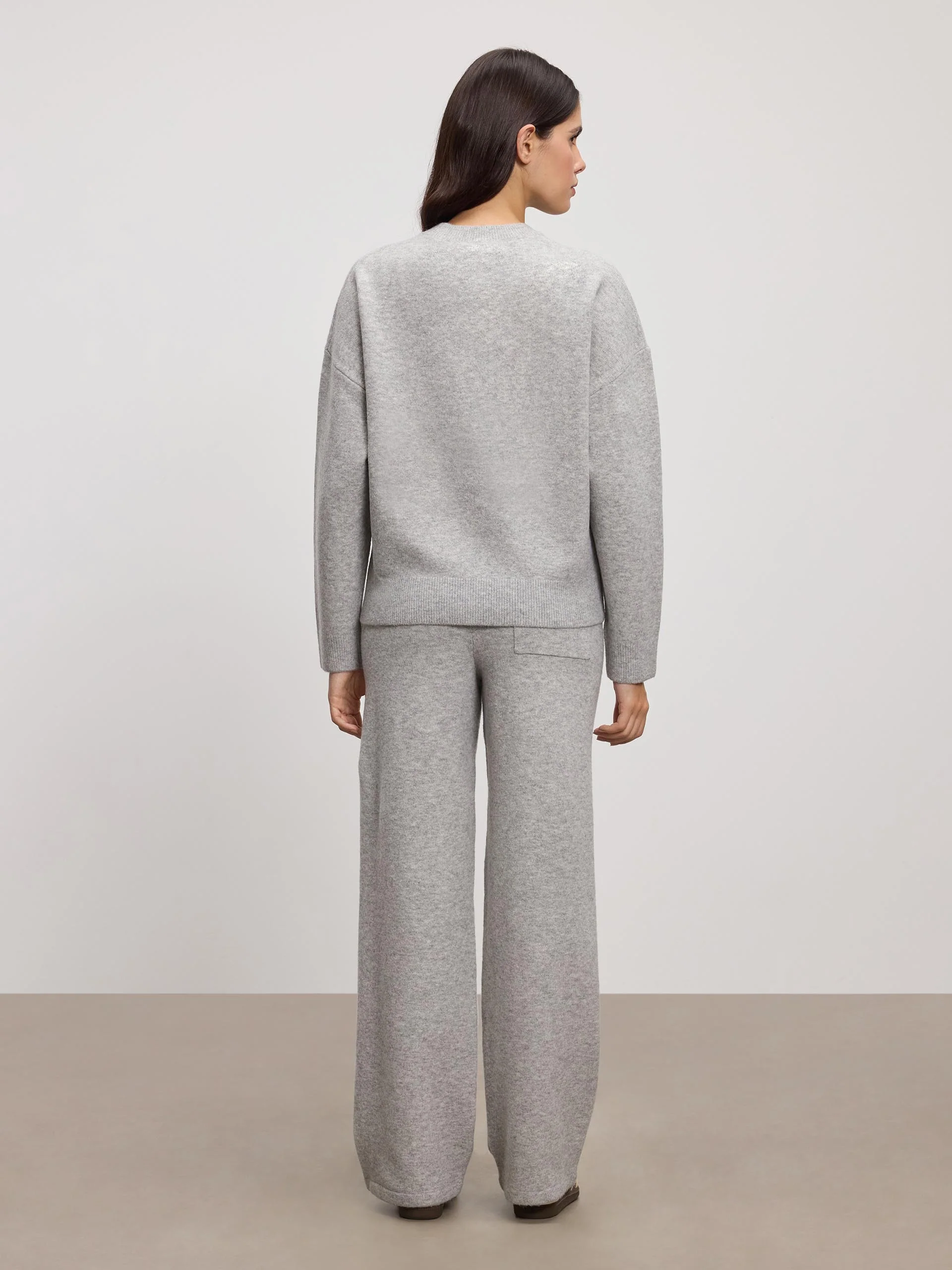 Womens Chunky Wool Sweatshirt in Grey Marl - Image 4