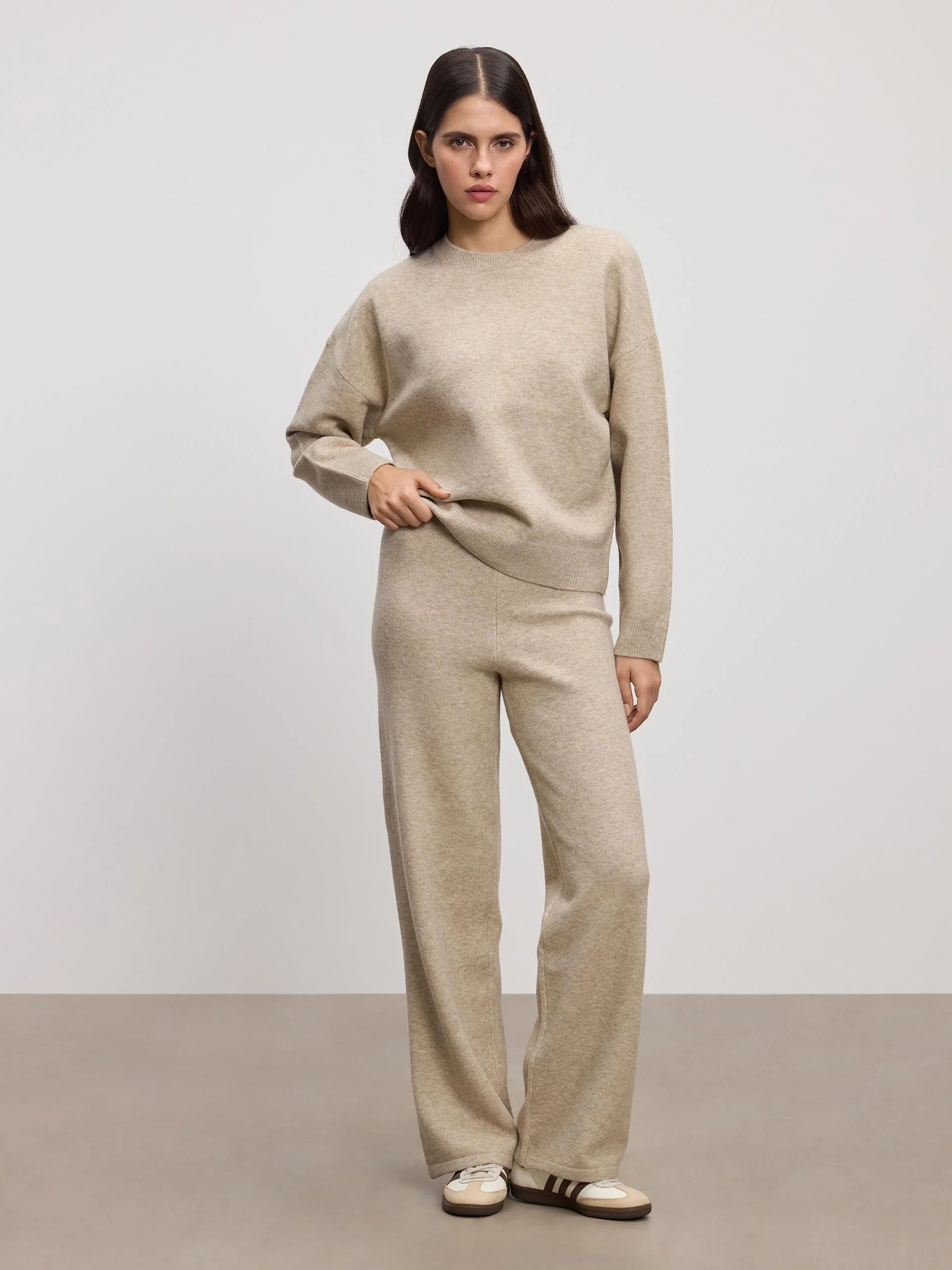 Womens Chunky Wool Sweatshirt in Stone - Image 6