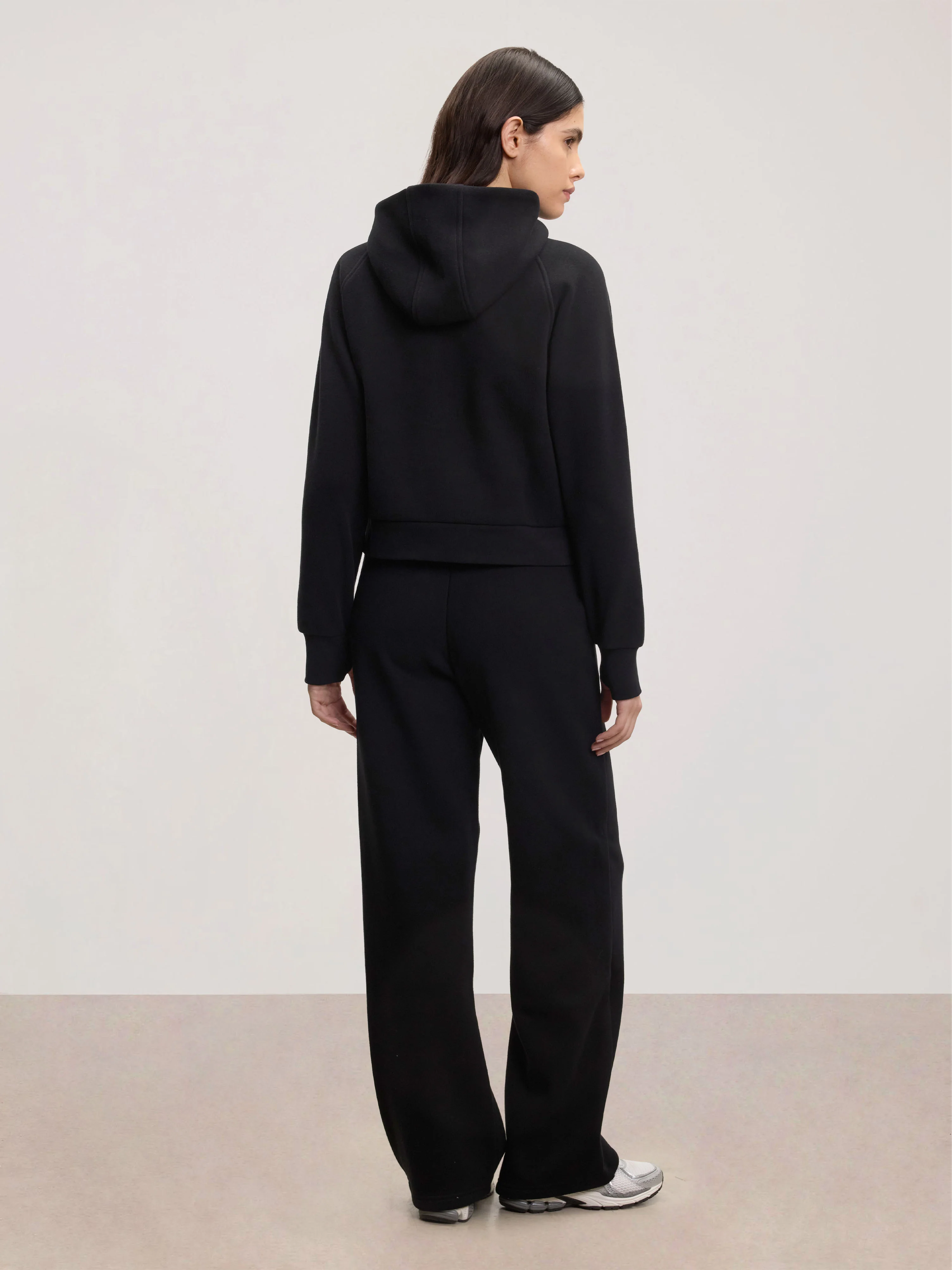 Womens Cosy Fleece Straight Leg Jogger in Black - Image 4