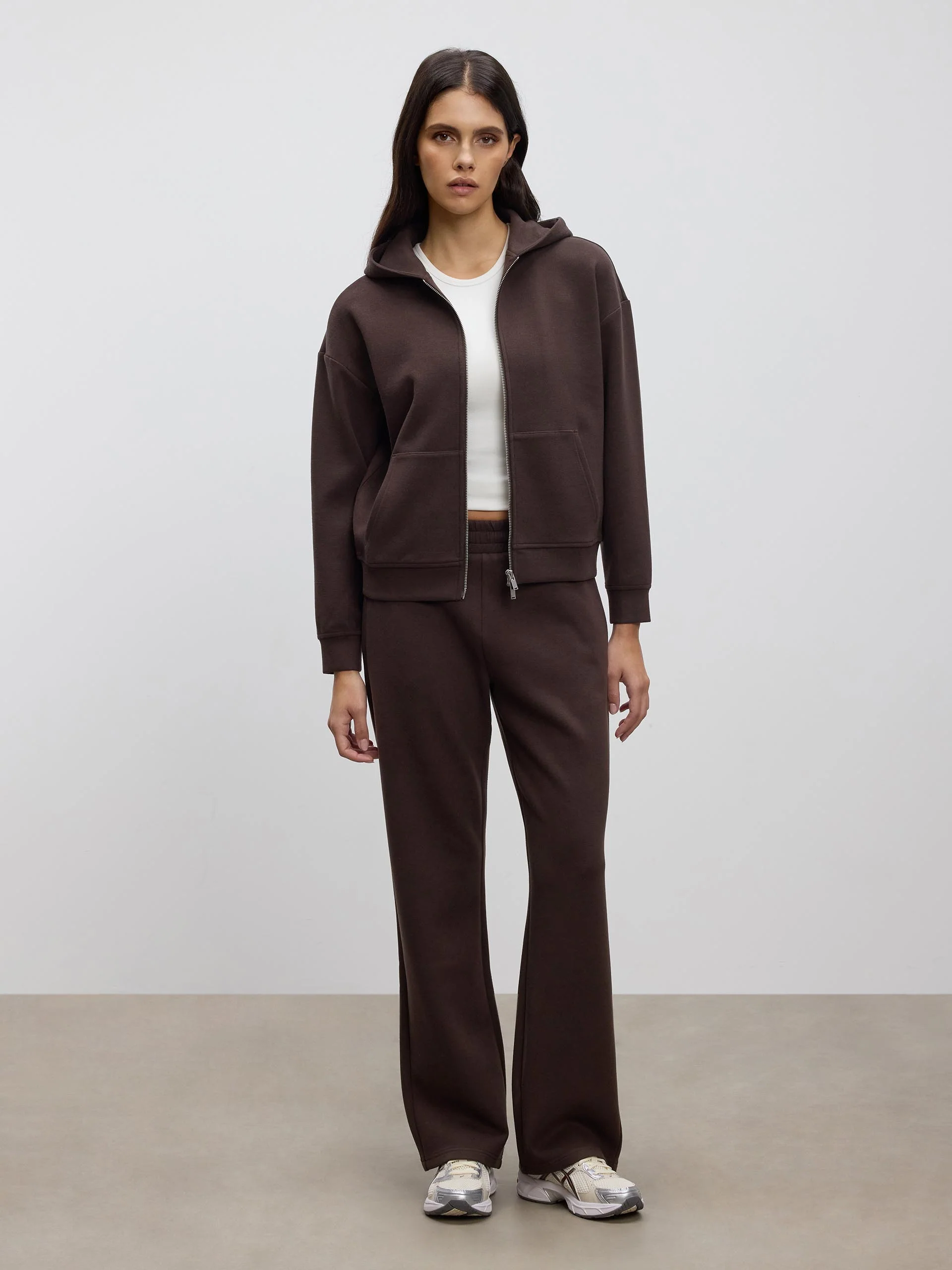 Womens Knitted Straight Leg Jogger in Brown - Image 2