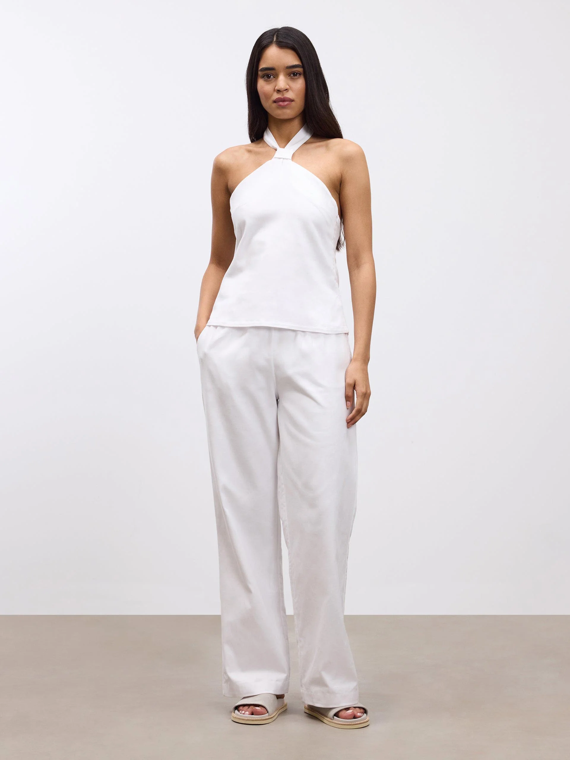 Womens Linen Trouser in White - Image 2