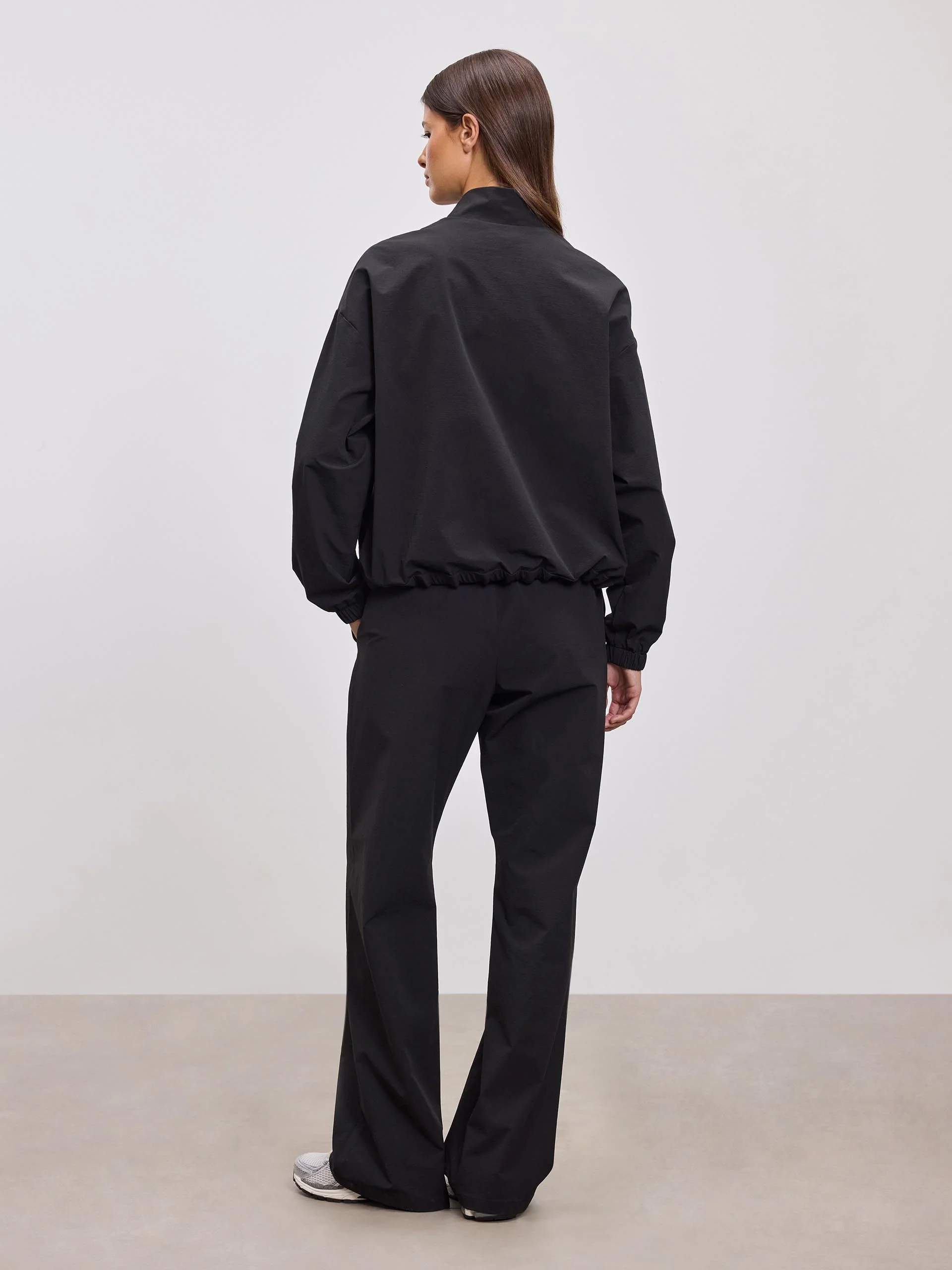 Womens Nylon 1/4 Zip in Black - Image 6