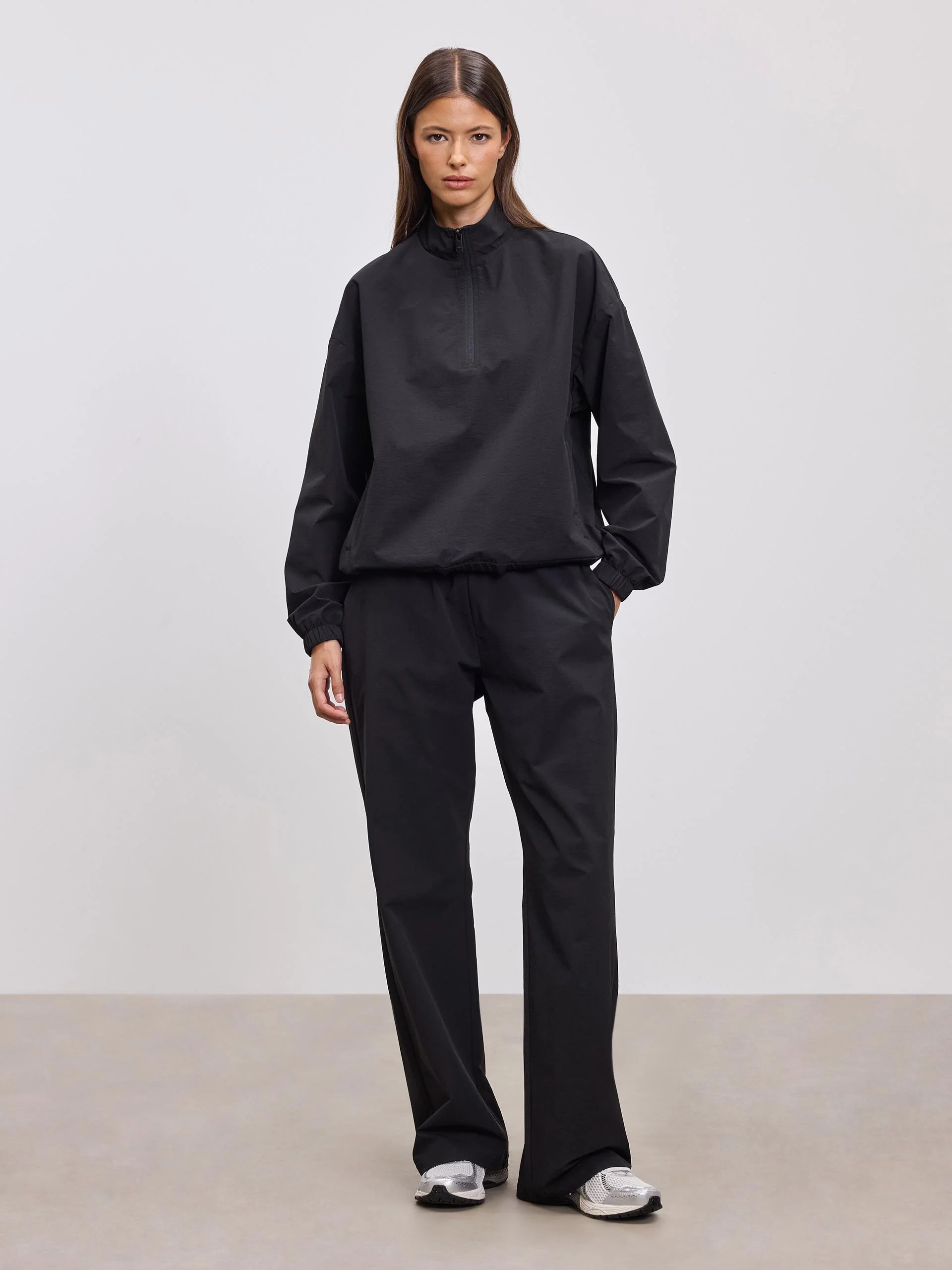 Womens Nylon 1/4 Zip in Black - Image 8