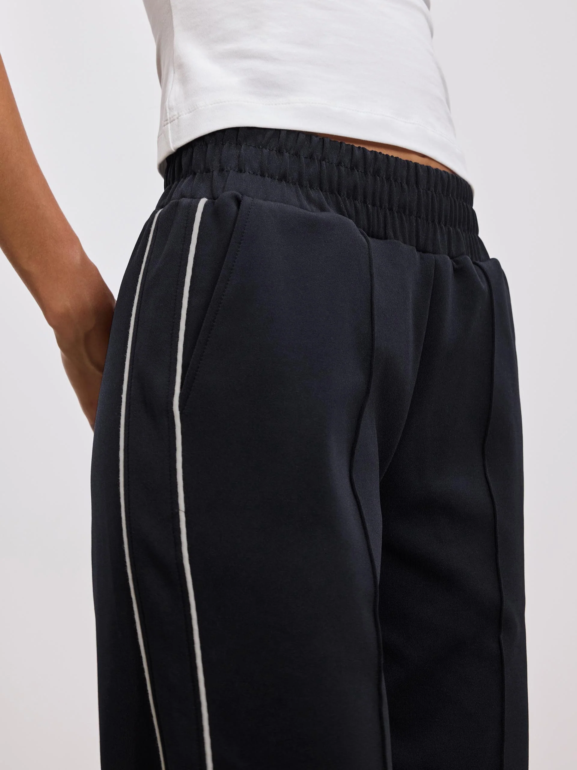 Womens Piping Track Pant in Midnight Navy - Image 3