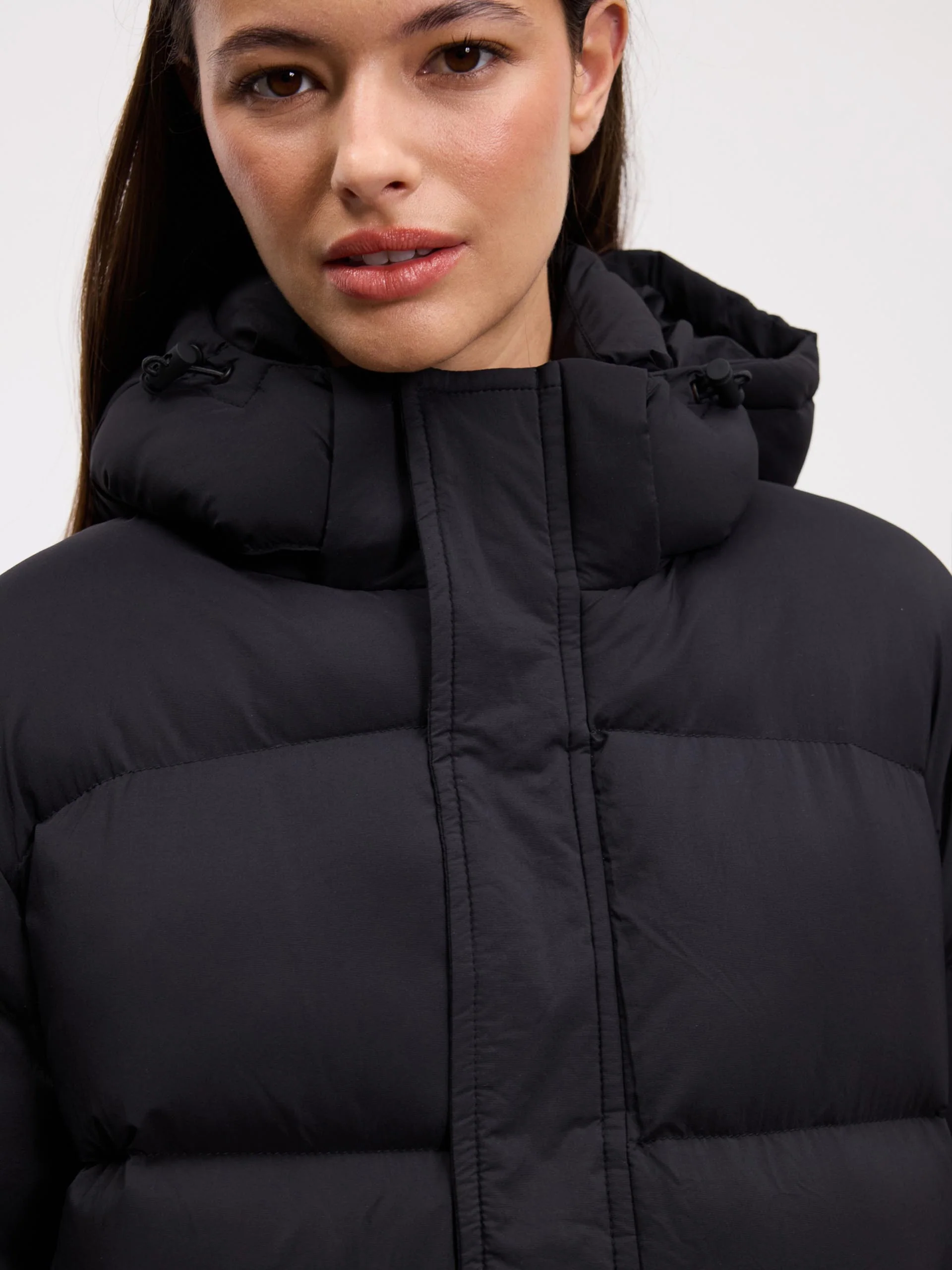 Womens Puffer Jacket in Black - Image 6